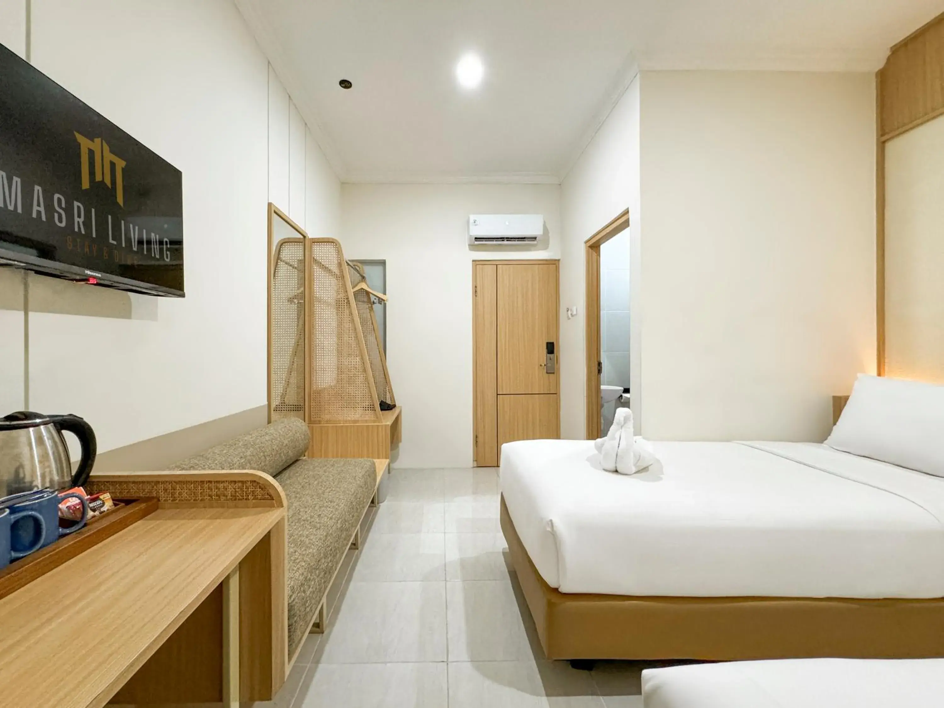 Bedroom, Bed in Masri Living by Daphna Management Bedroom, Bed in Masri Living by Daphna Management