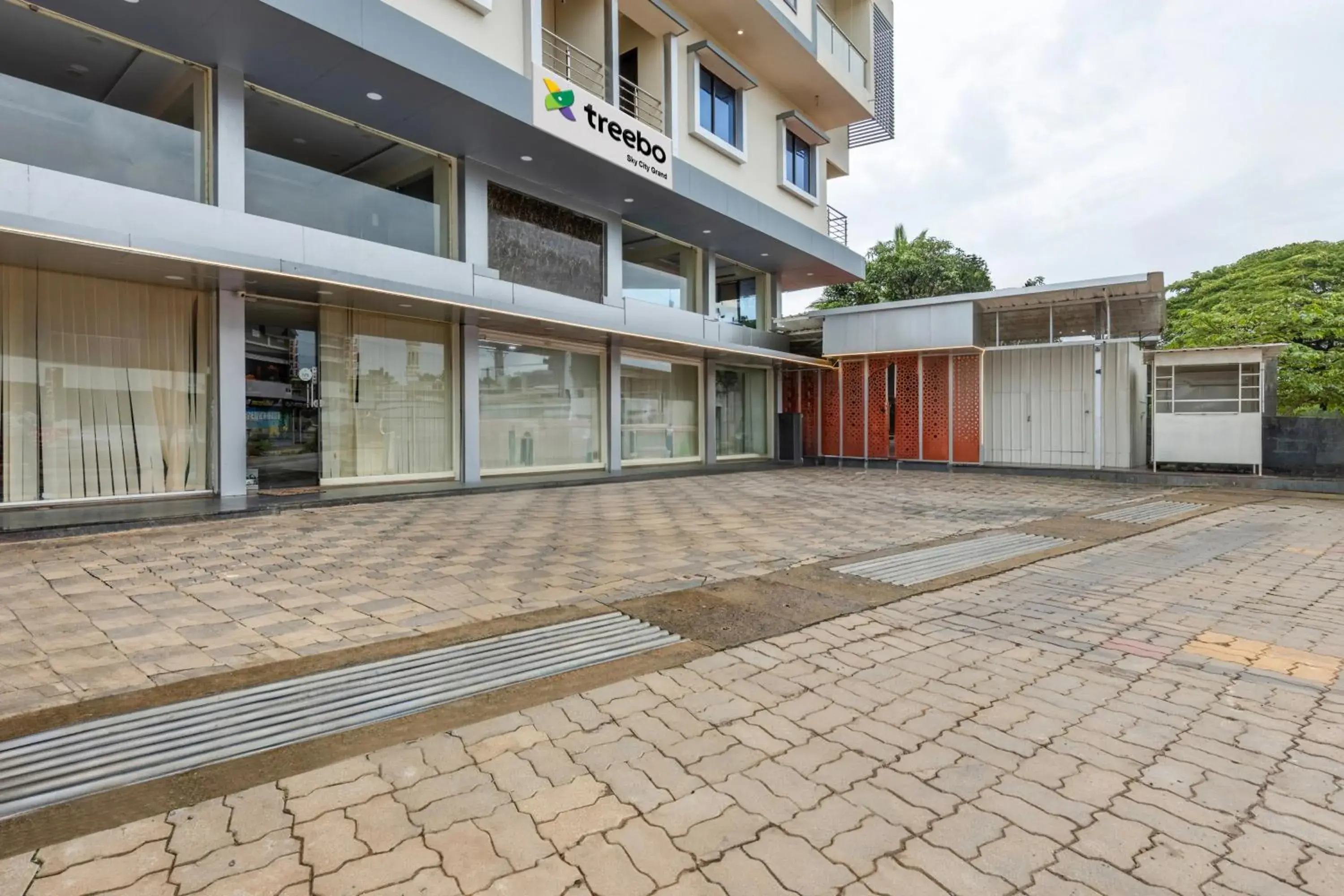 Facade/entrance in Treebo Sky City Grand, 5 Min From Mangalore Airport Facade/entrance in Treebo Sky City Grand, 5 Min From Mangalore Airport