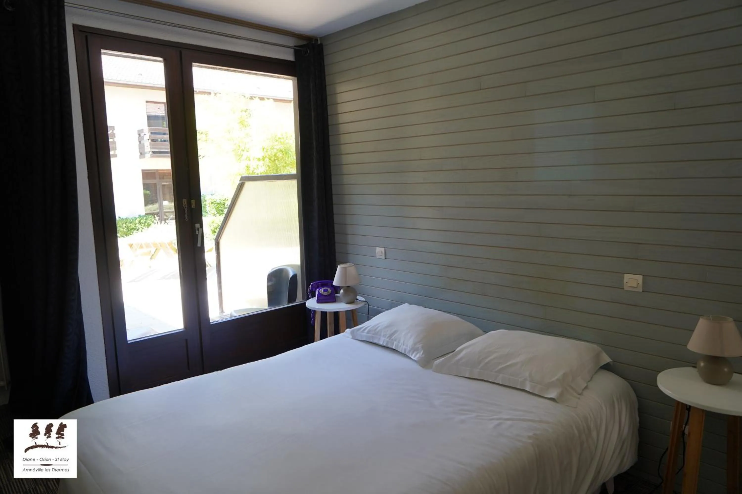 Bed in Enzo Hôtels - ST Eloy Metz Amneville By Kyriad Direct