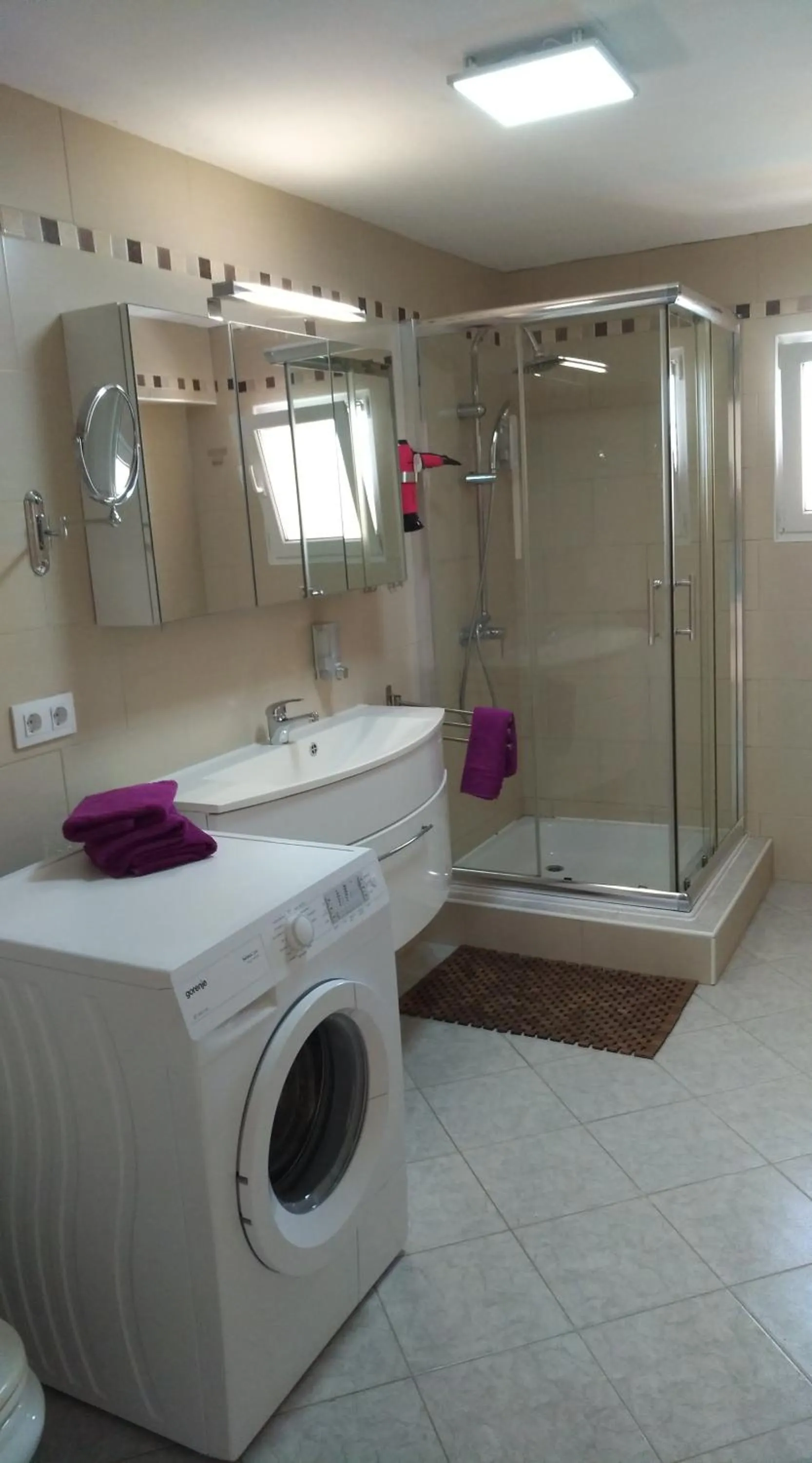 Shower in Villa Romeo