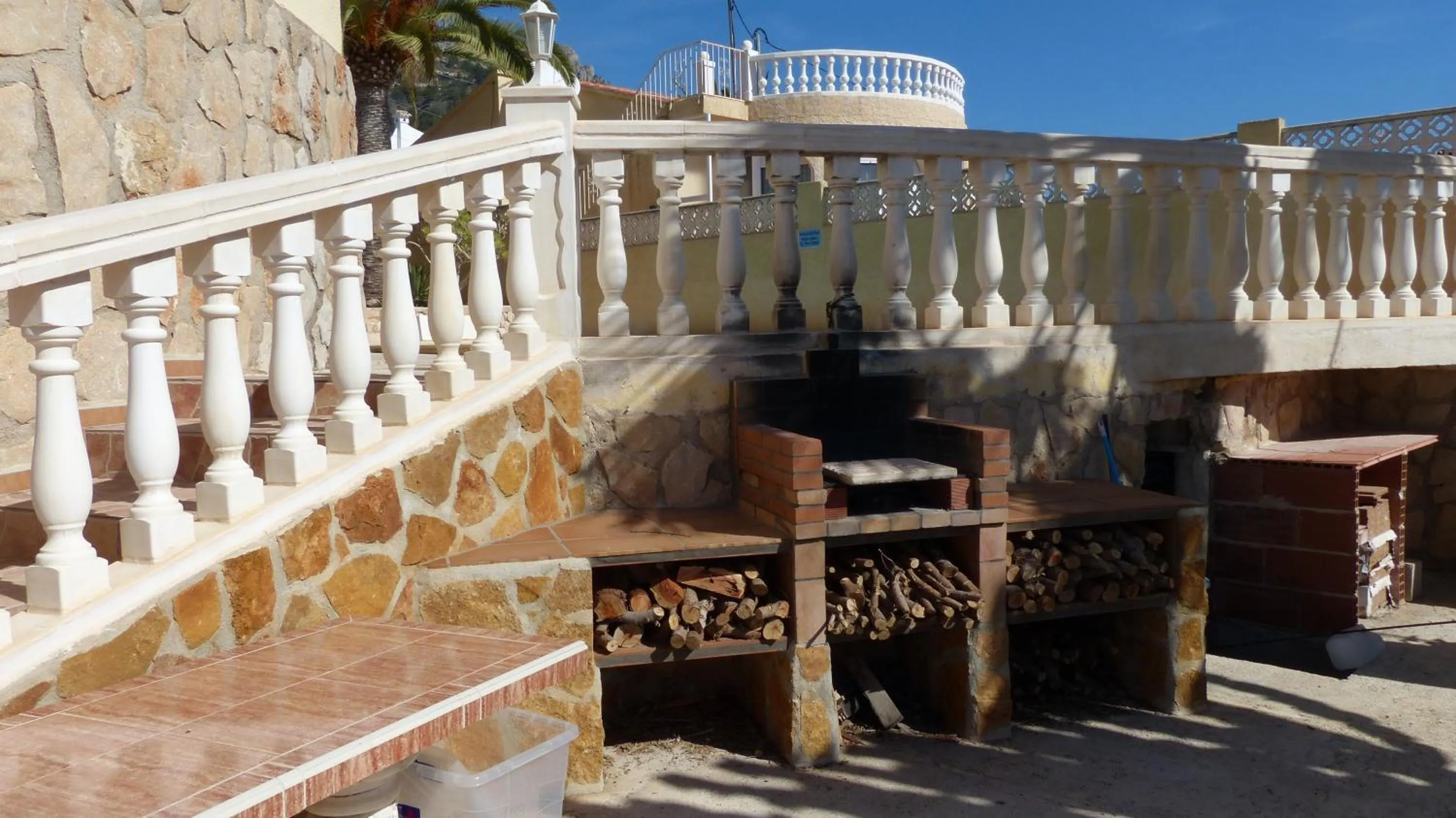 BBQ facilities in Villa Romeo