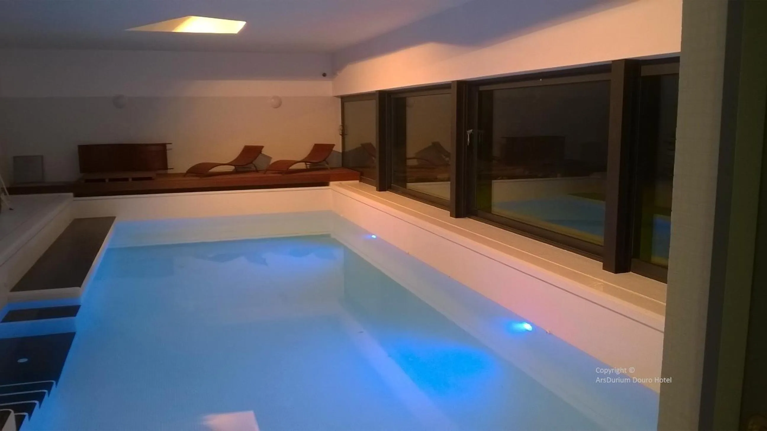Swimming pool in ArsDurium Douro hotel