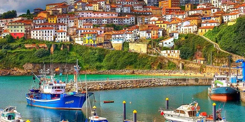 Fishing in Hotel Eutimio