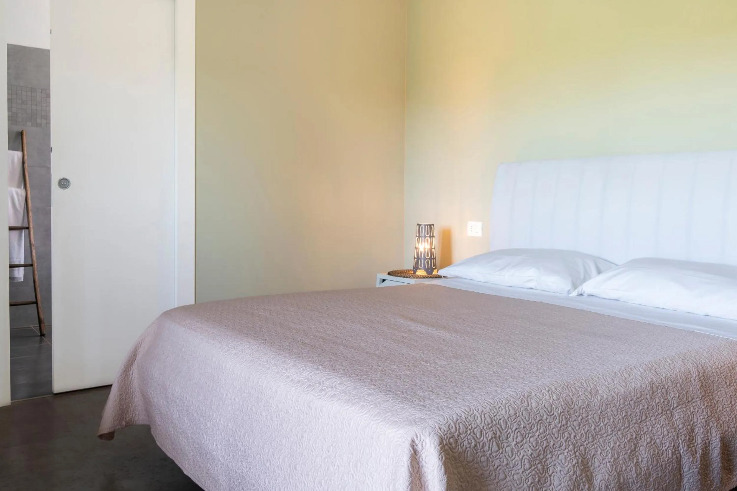 Bedroom, Bed in Residence Campagnole