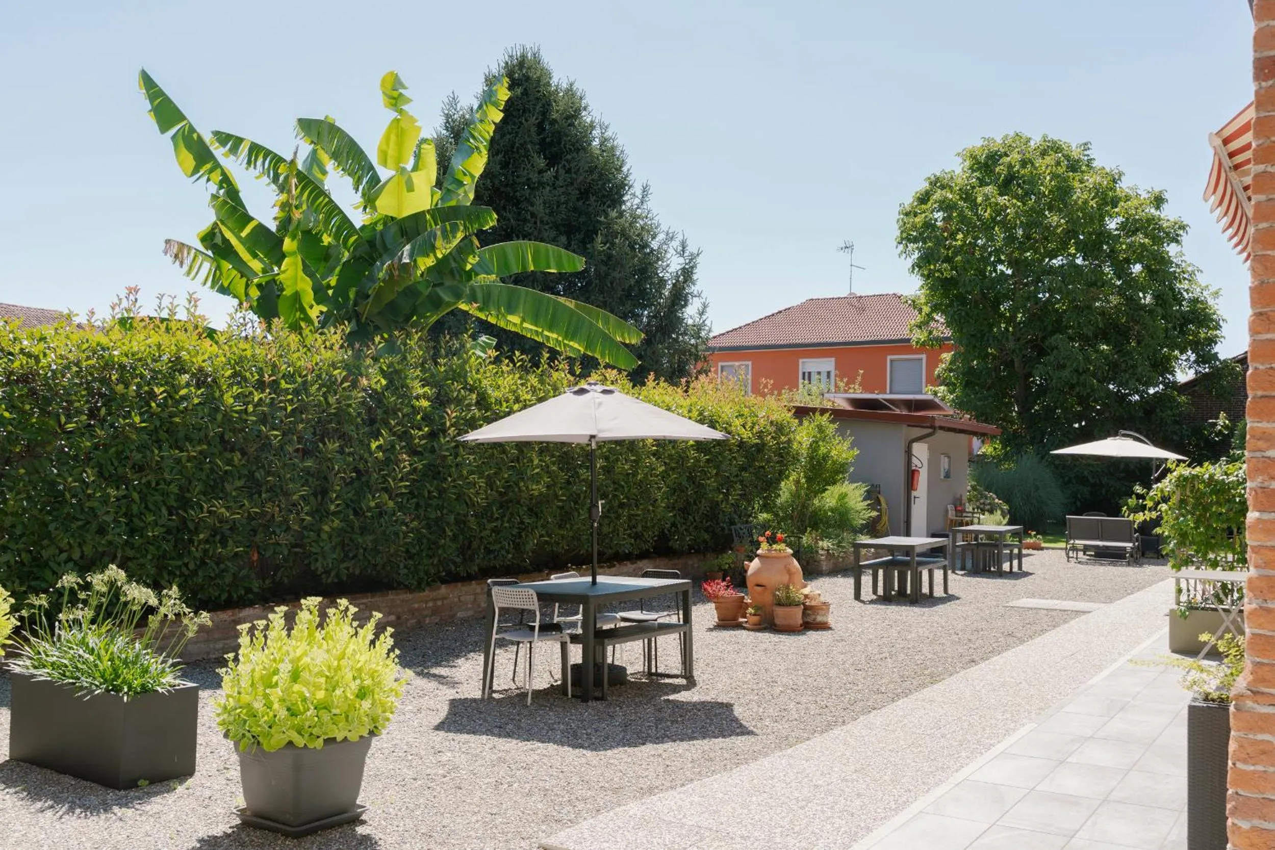 Inner courtyard view in Residence Campagnole