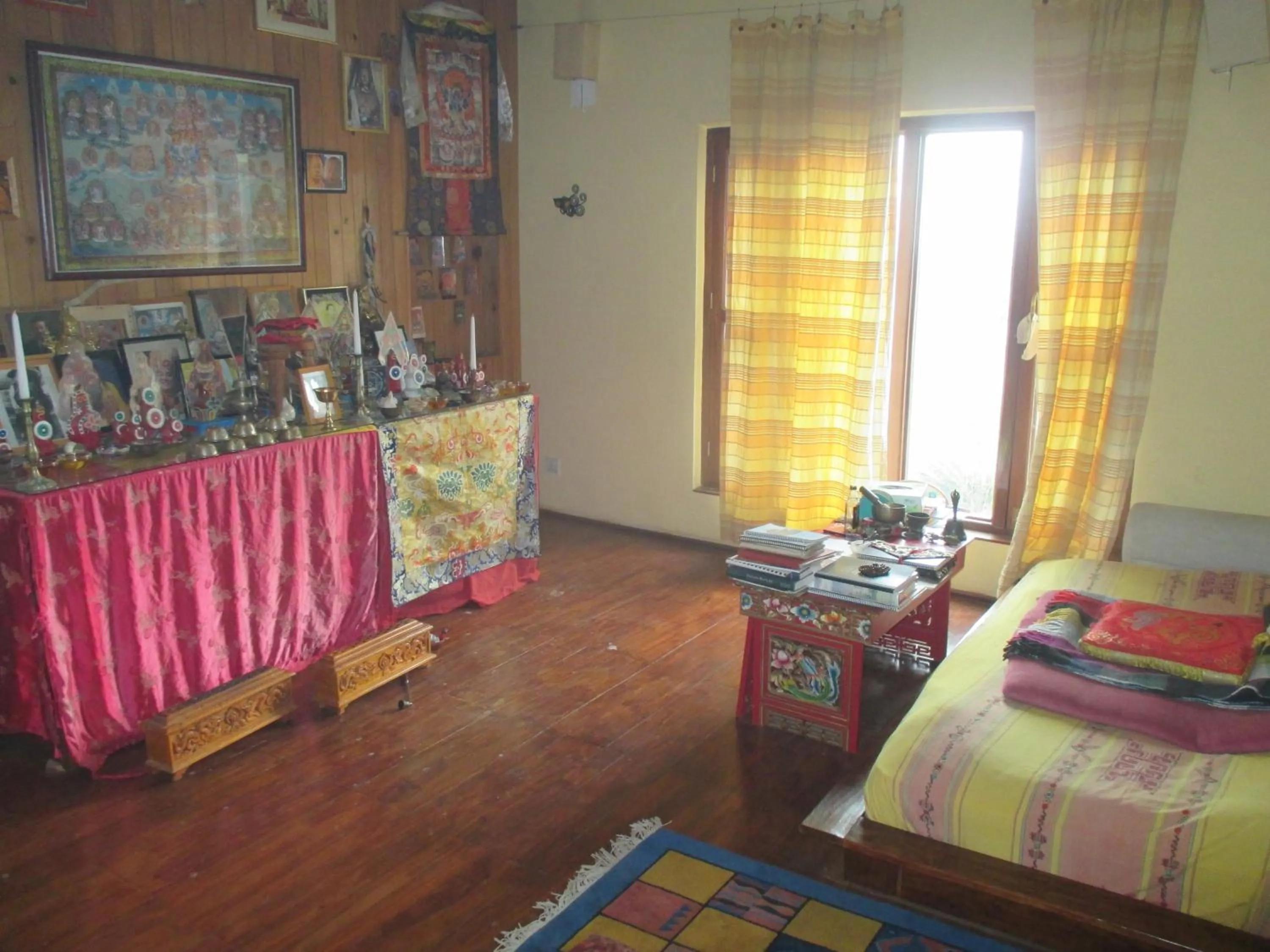 Activities, Bed in Hotel Swiss