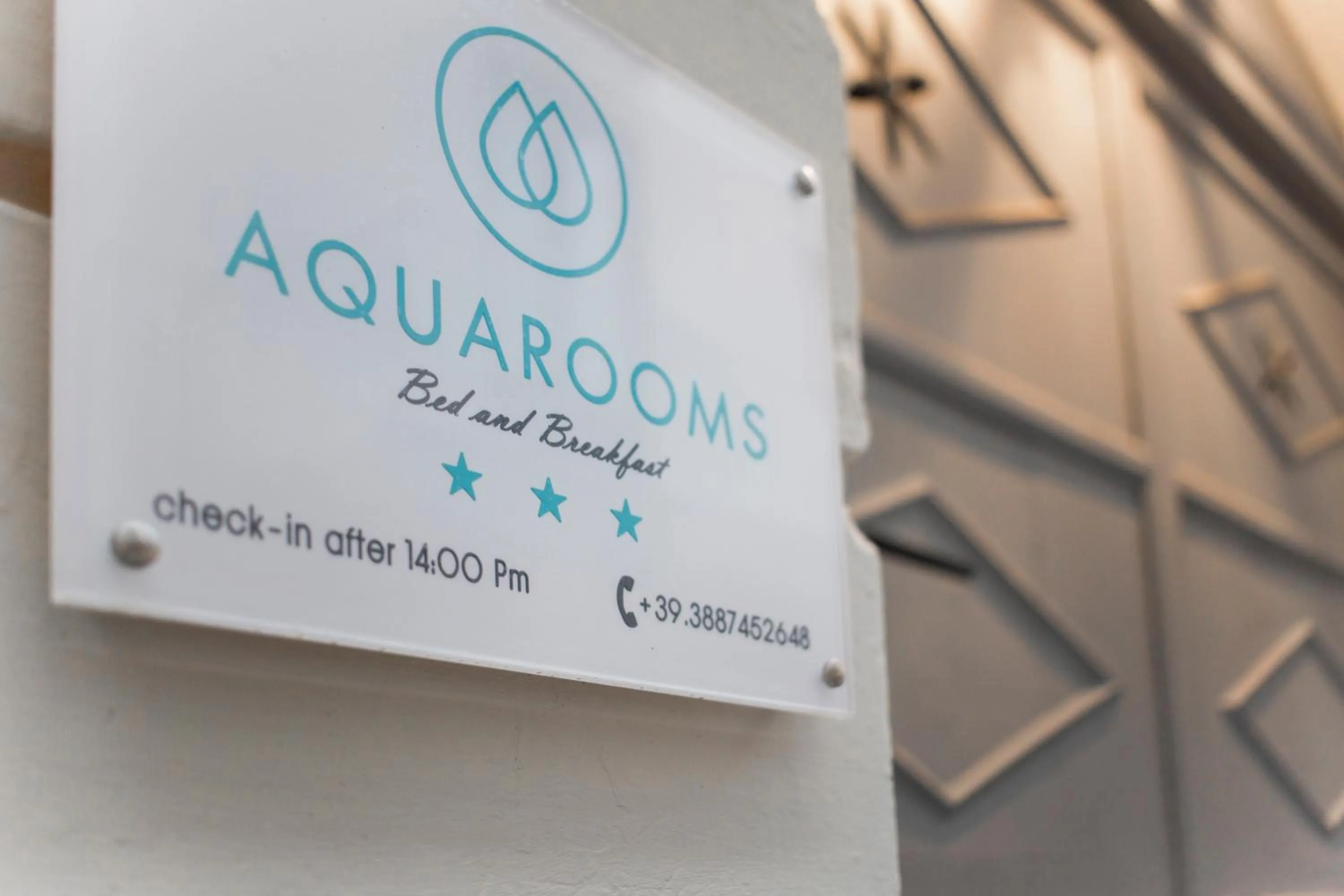 Facade/entrance in AQUAROOMS Suites
