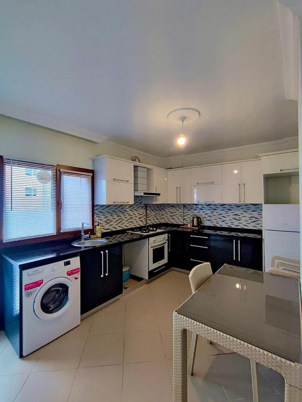 kitchen in Erom Otel