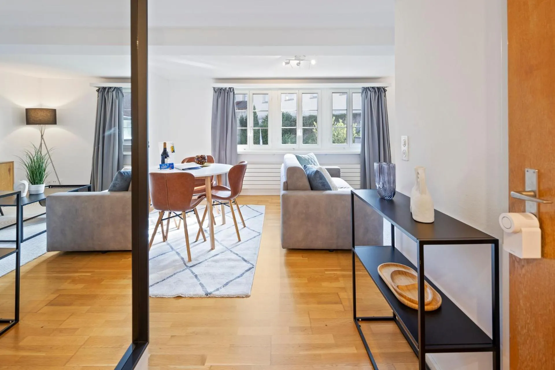ARISER - Zug Old Town Suites