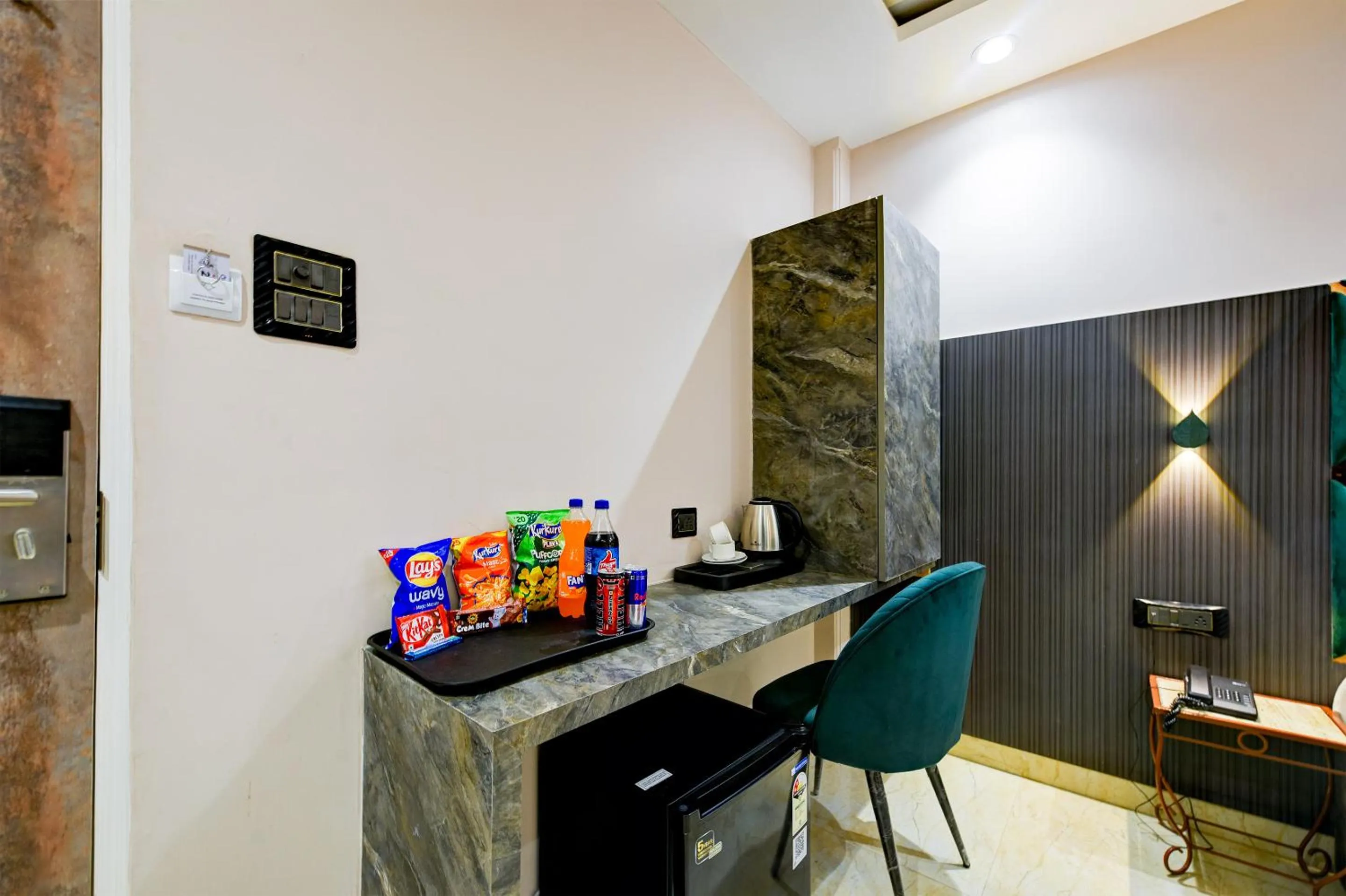 Coffee/tea facilities in The Pearl Plaza Hotel in City Centre - Near New Delhi Railway Station