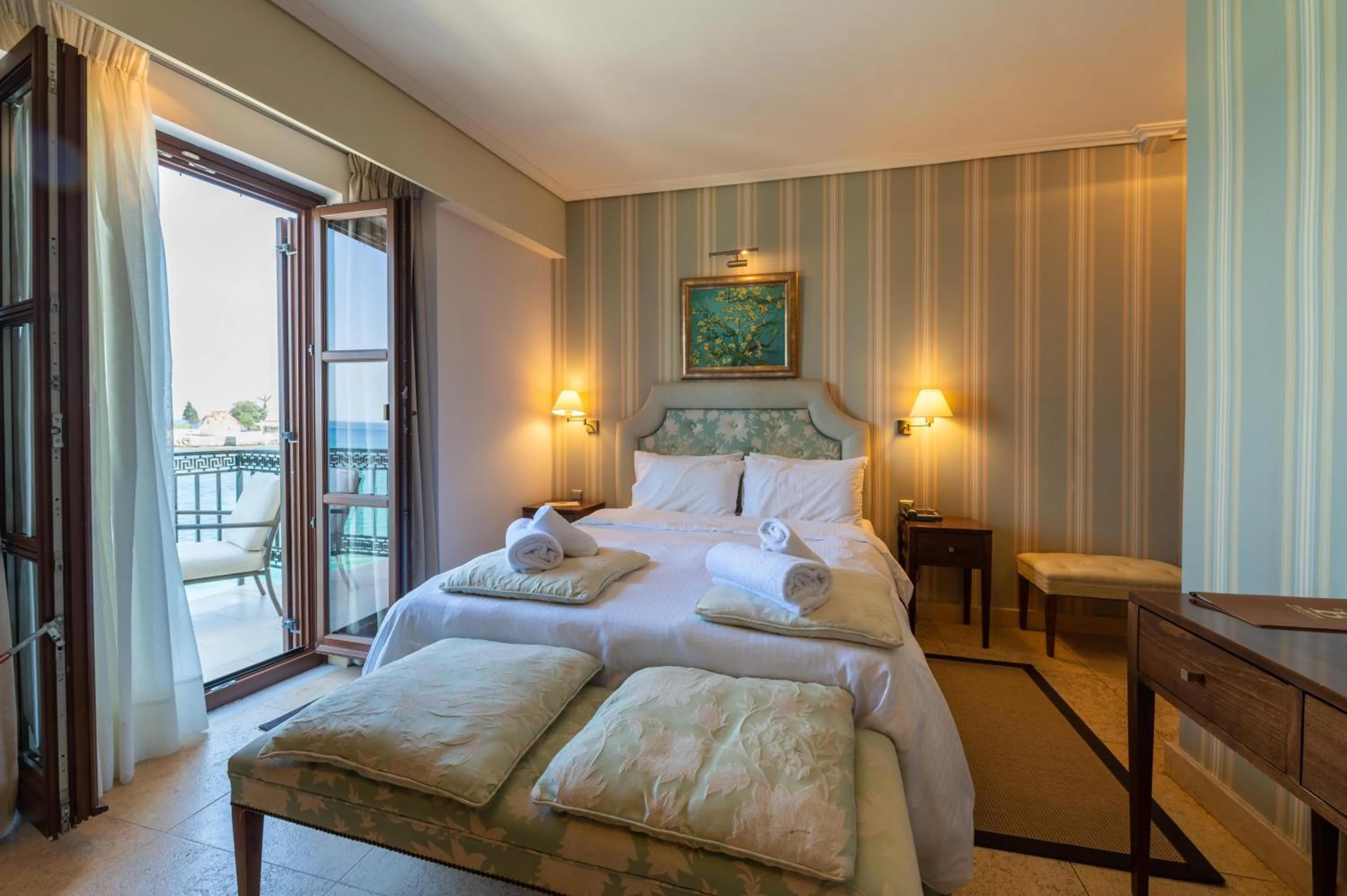 Bed in La Boheme Hotel