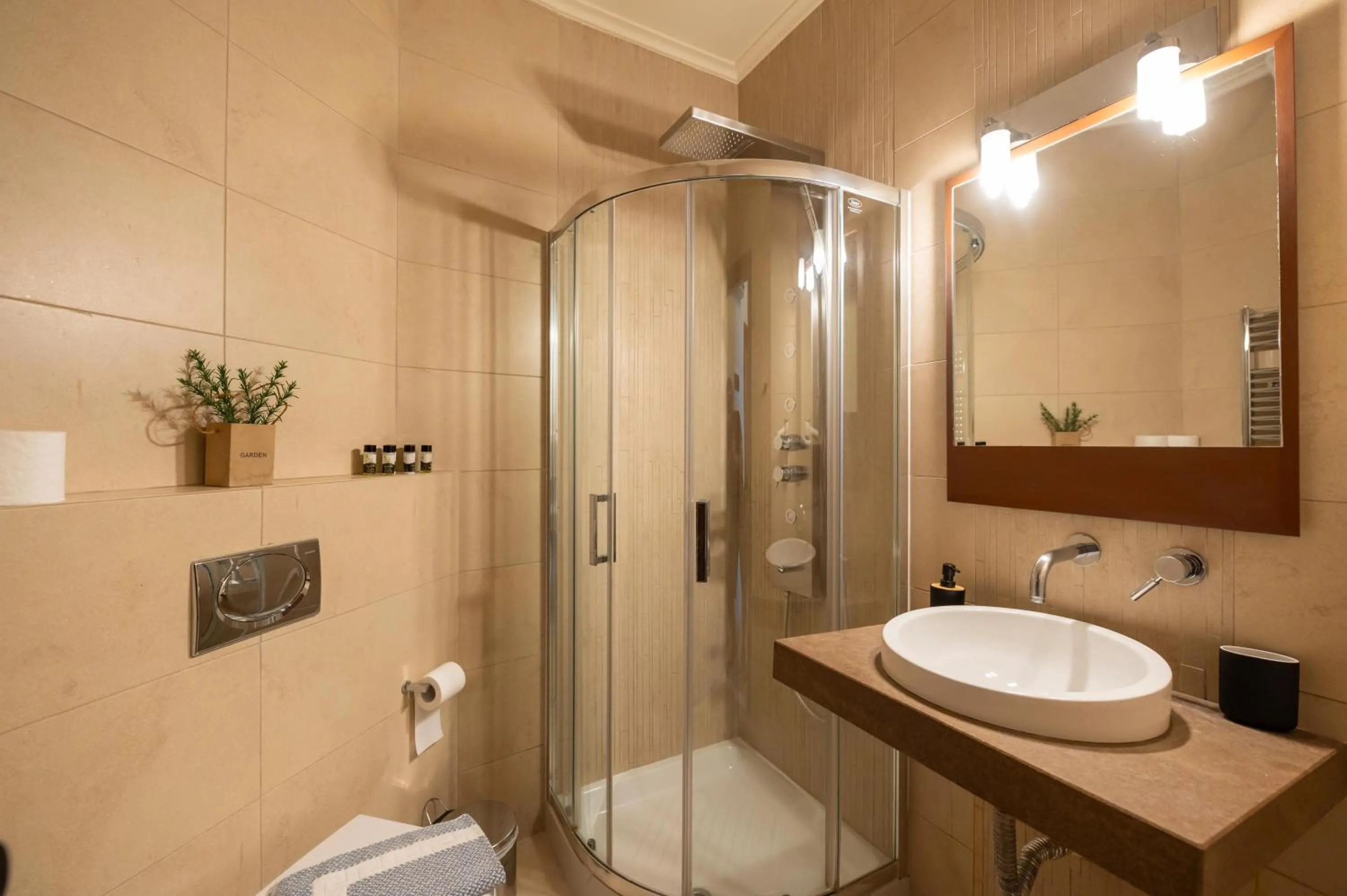 La Boheme Hotel