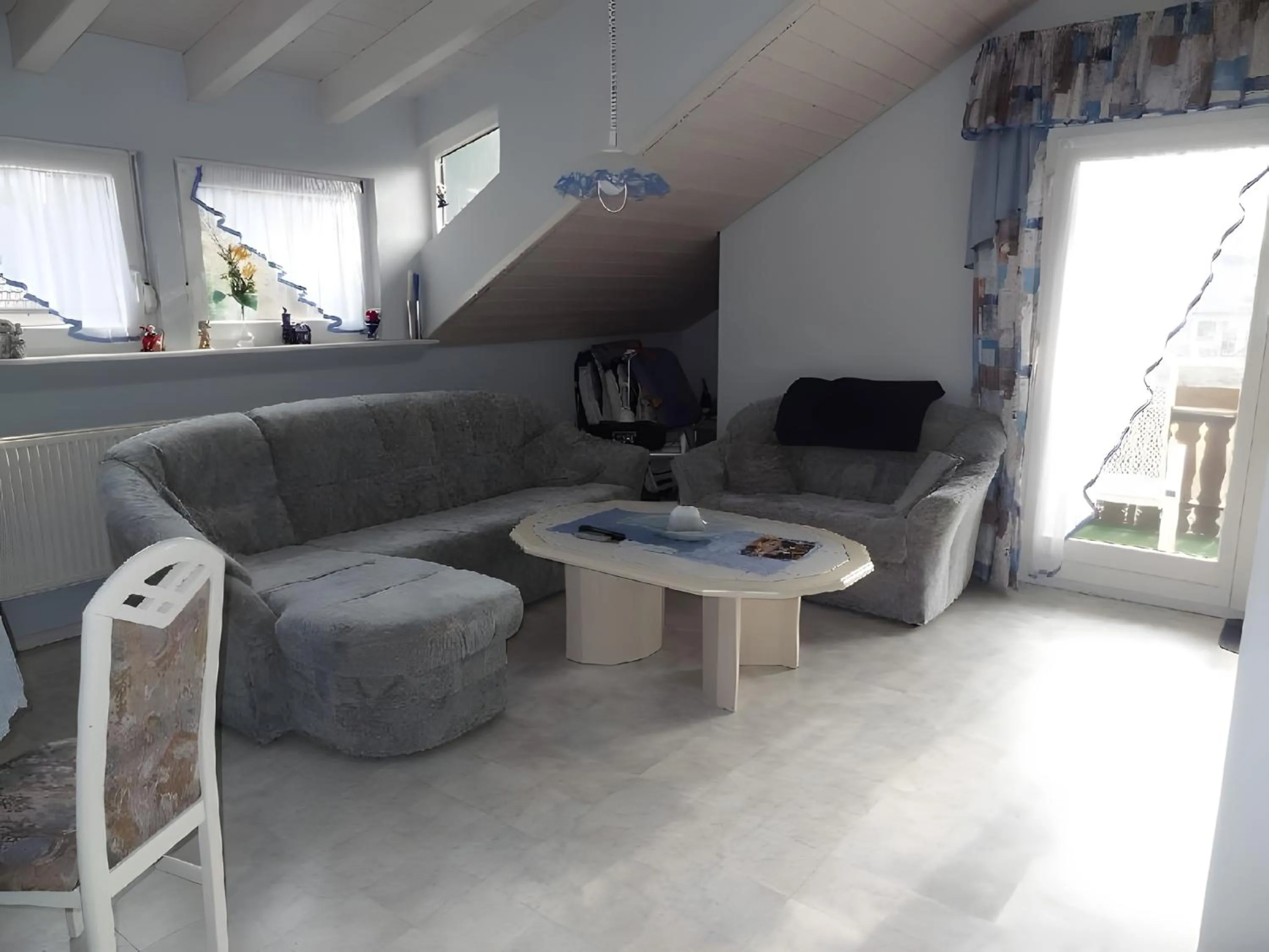 Superior One-Bedroom Apartment with Balcony in Fewo Singler