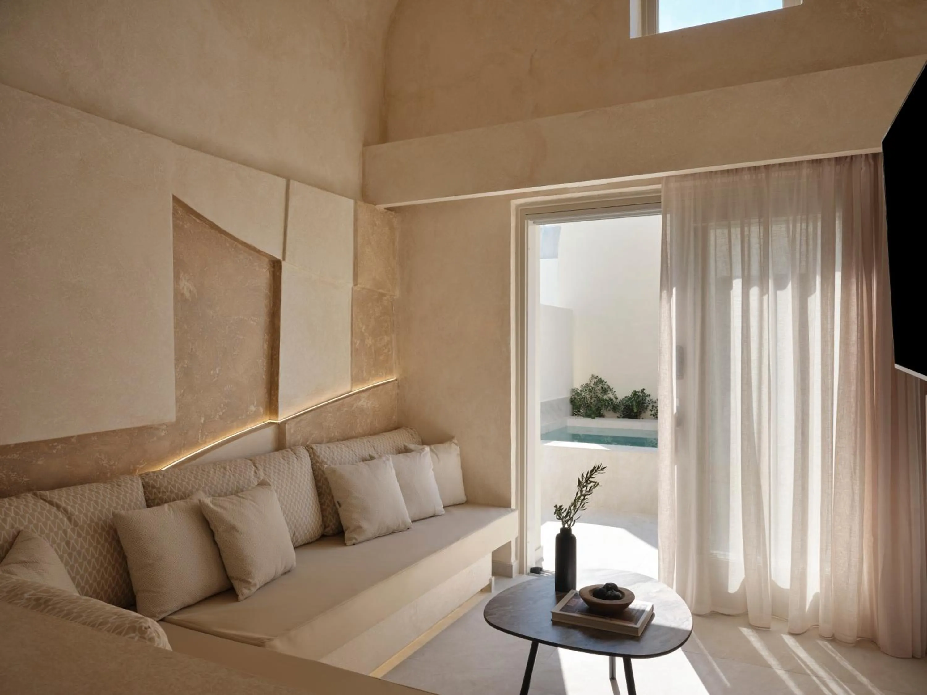 Heyday Luxury Suites