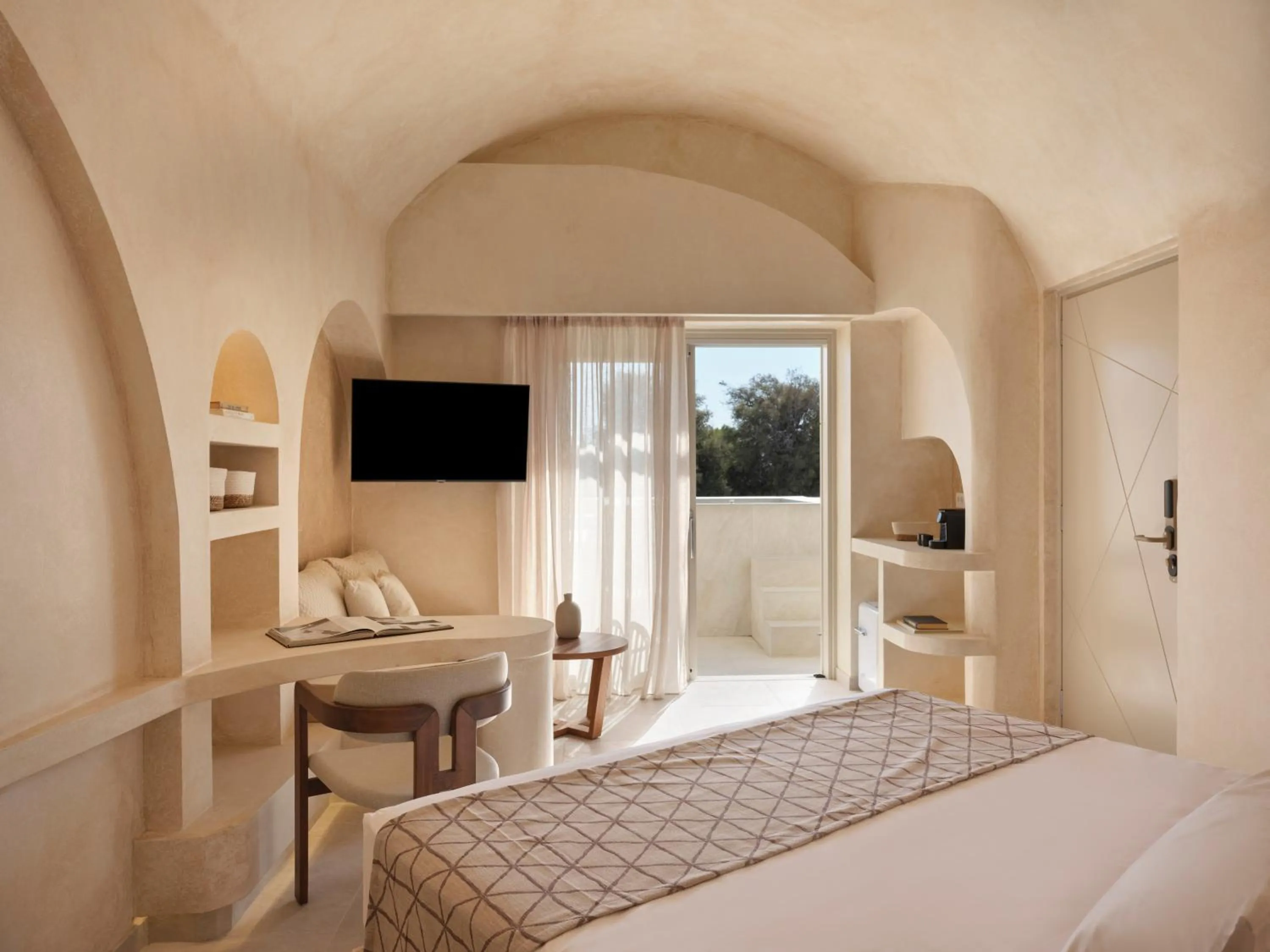 Bed in Heyday Luxury Suites