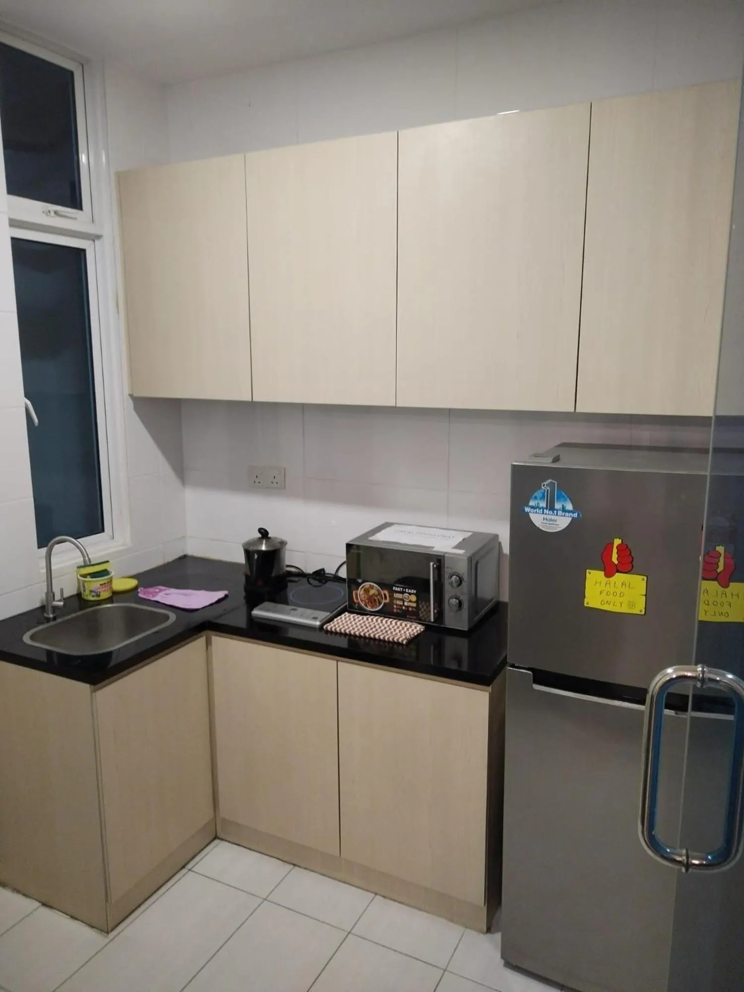kitchen in The Wave Kota Laksamana Melaka, Moses Homestay, Halal-Friendly