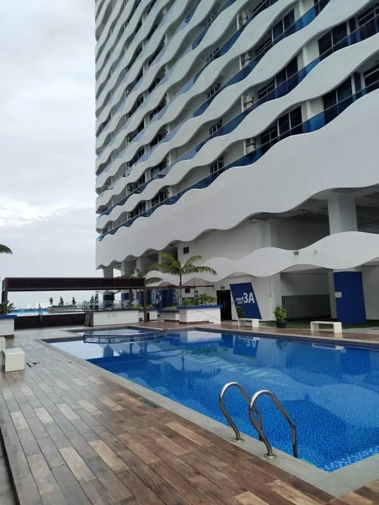 Swimming pool in The Wave Kota Laksamana Melaka, Moses Homestay, Halal-Friendly