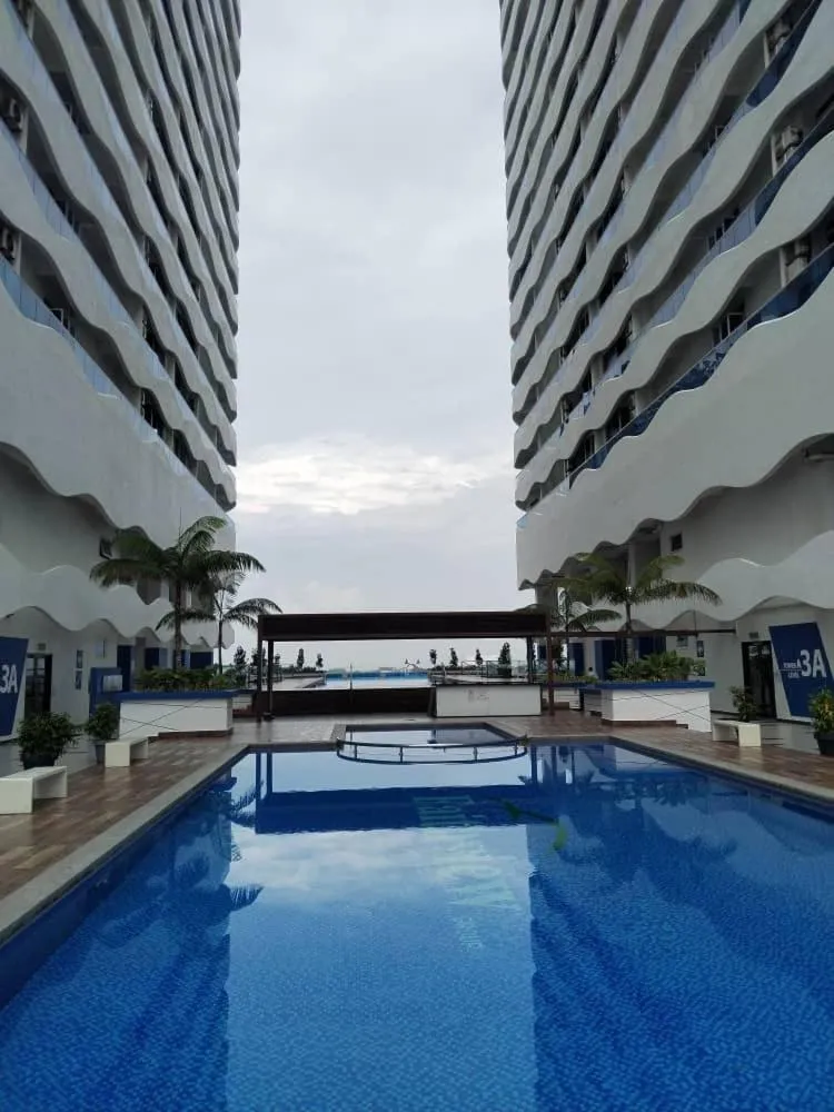 Swimming pool in The Wave Kota Laksamana Melaka, Moses Homestay, Halal-Friendly