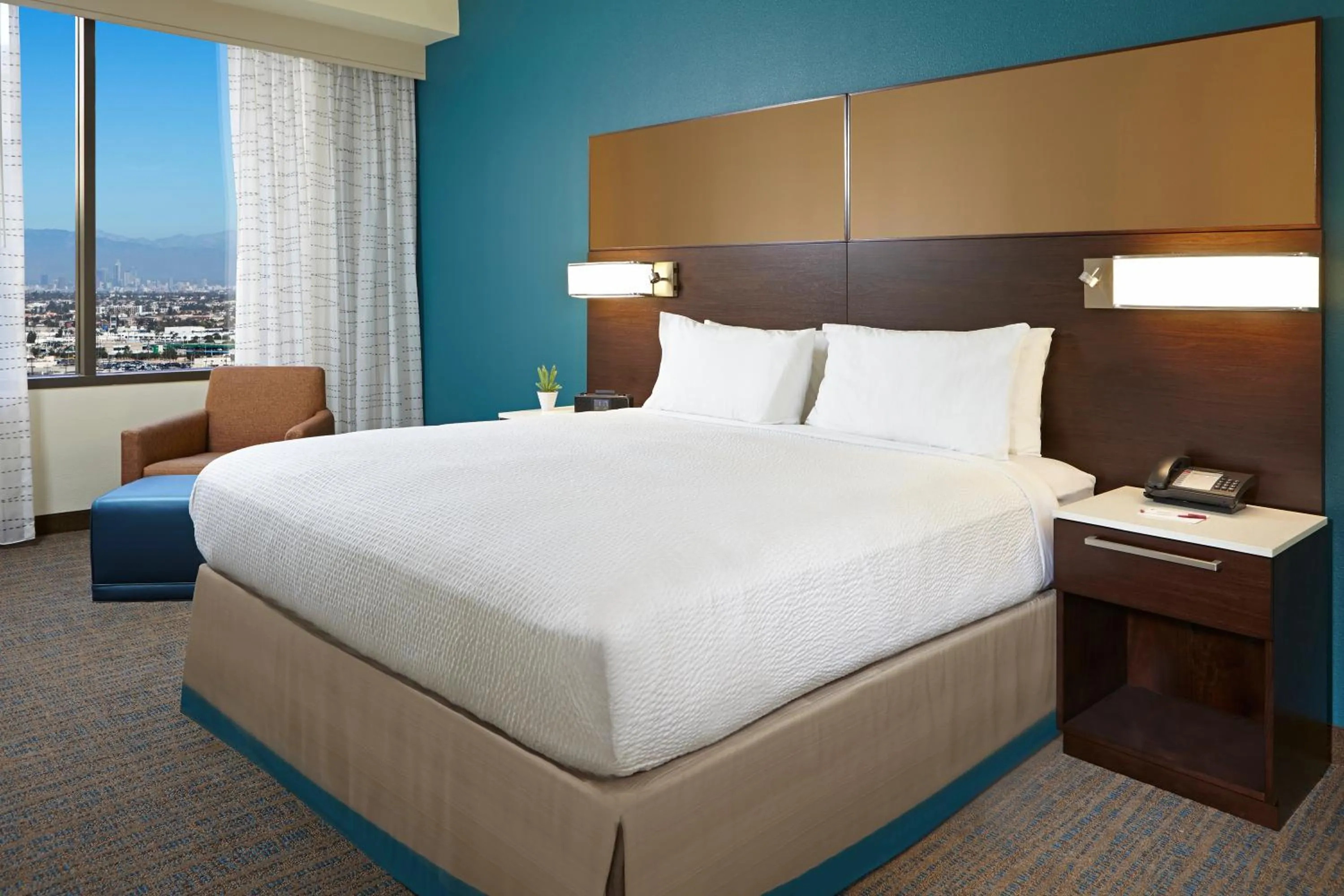 Bed in Residence Inn by Marriott Los Angeles LAX/Century Boulevard