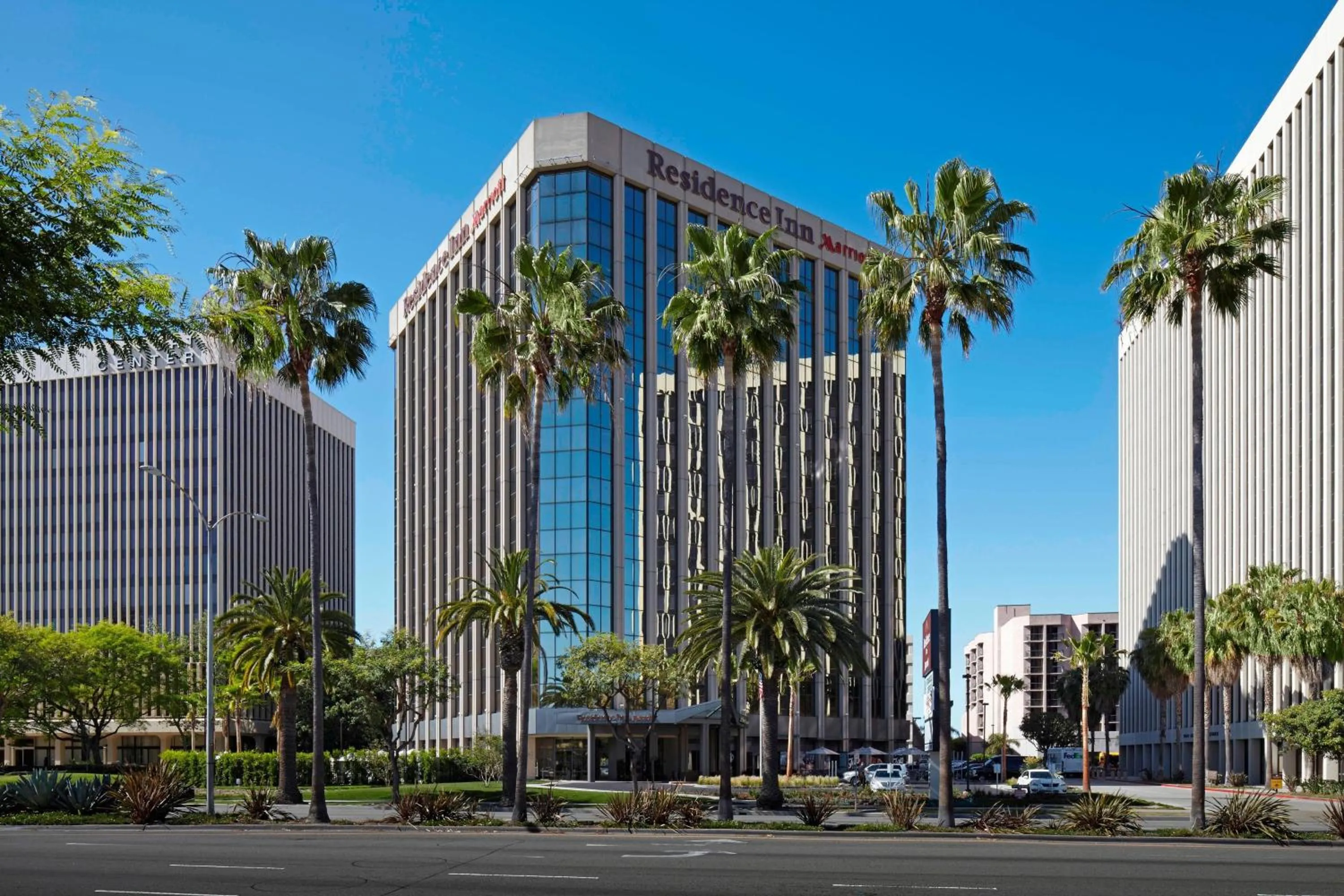 Property building in Residence Inn by Marriott Los Angeles LAX/Century Boulevard