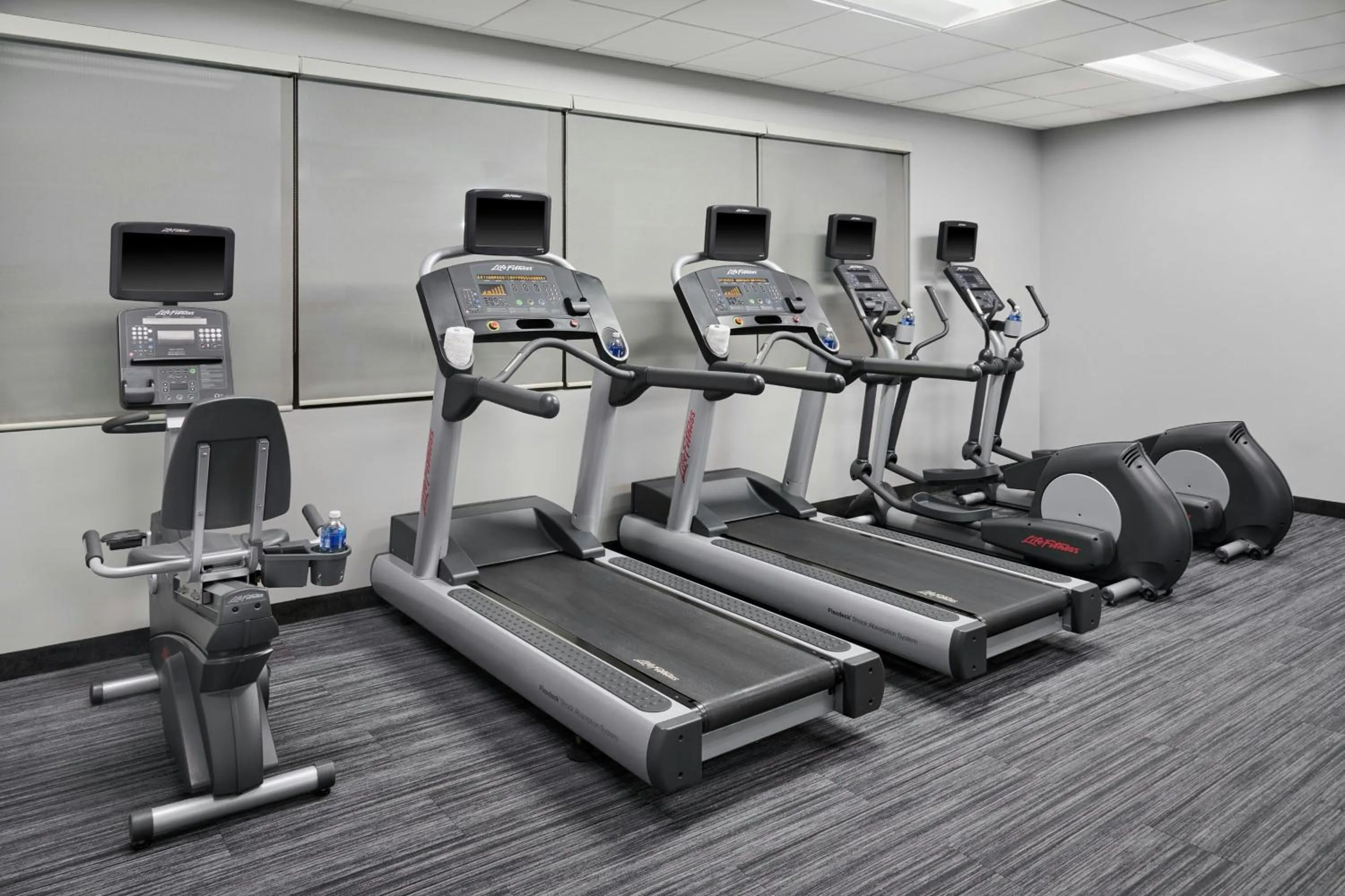 Fitness centre/facilities in TownePlace Suites by Marriott Lawrence Downtown
