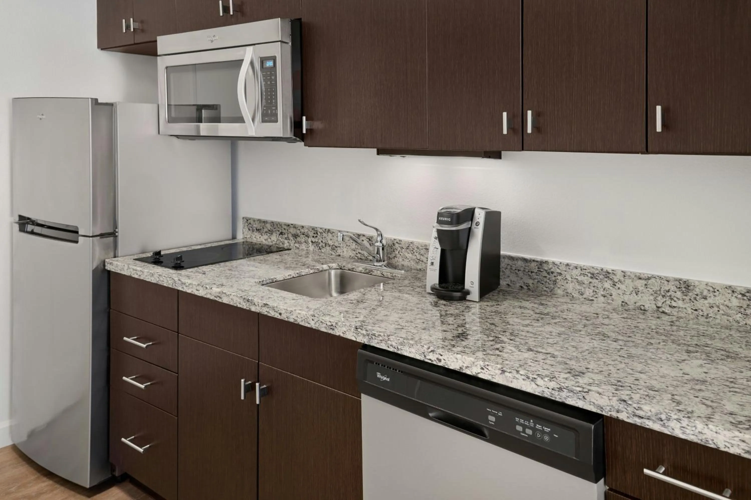 Kitchen or kitchenette in TownePlace Suites by Marriott Lawrence Downtown