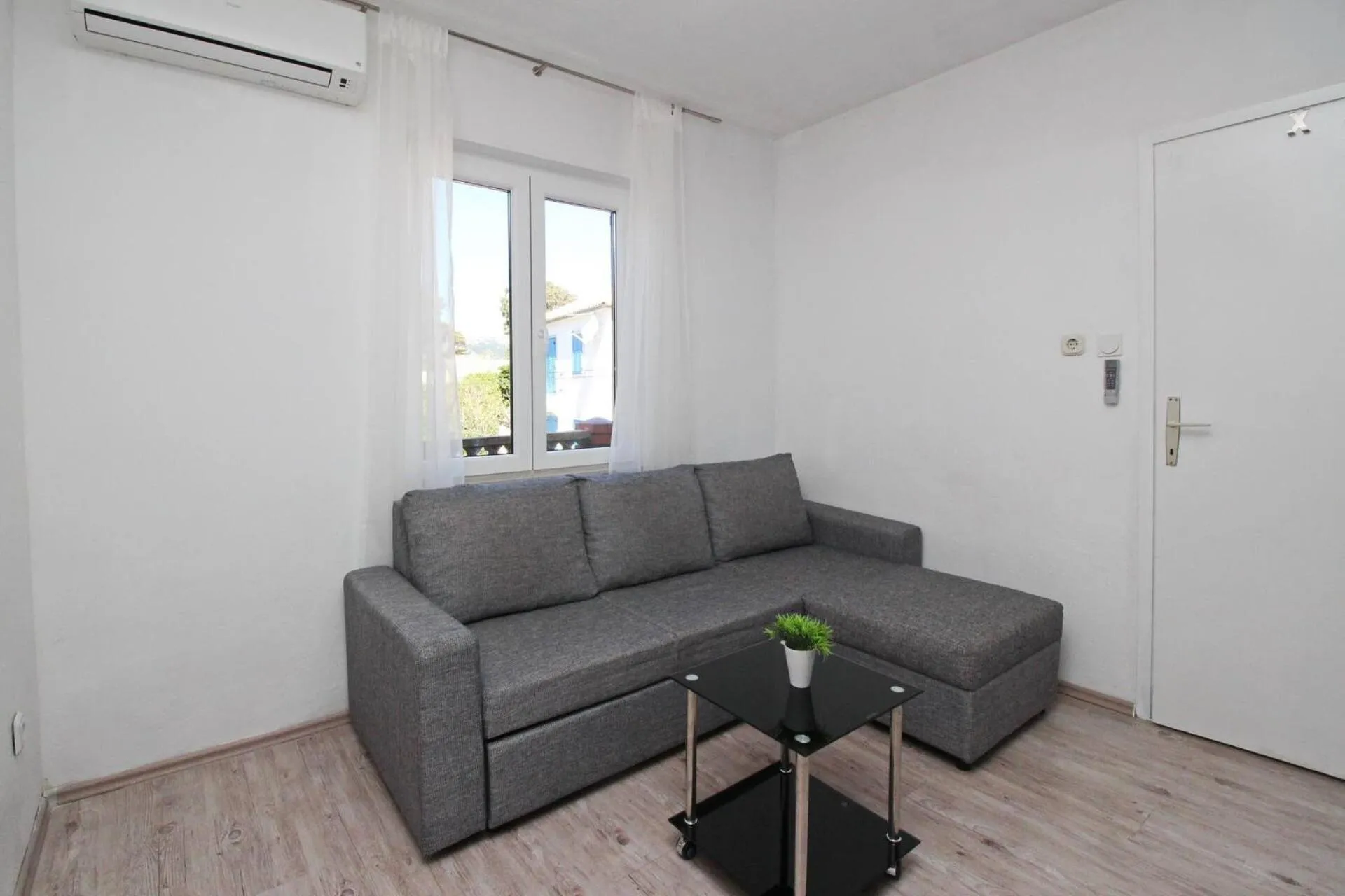 Apartment Plese