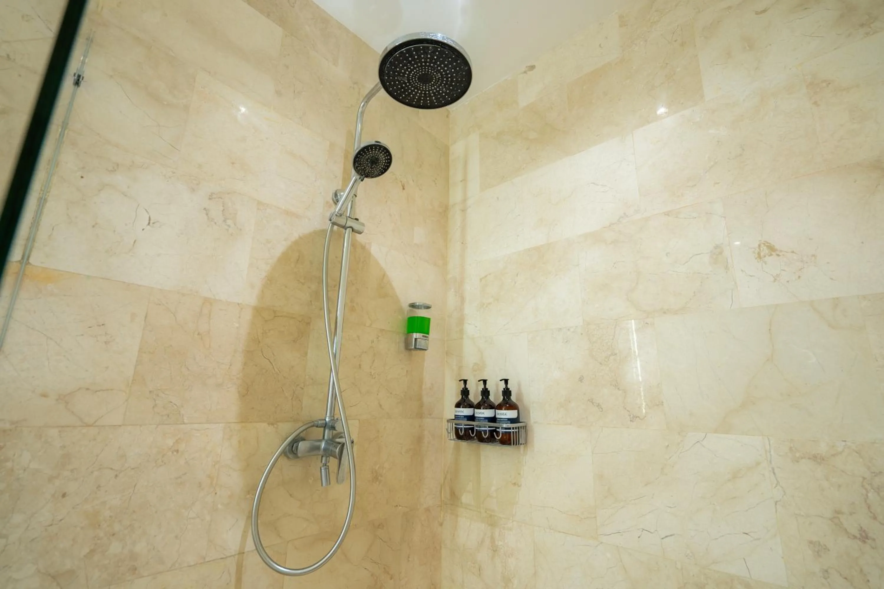 Shower in Bali View Ubud Hotel