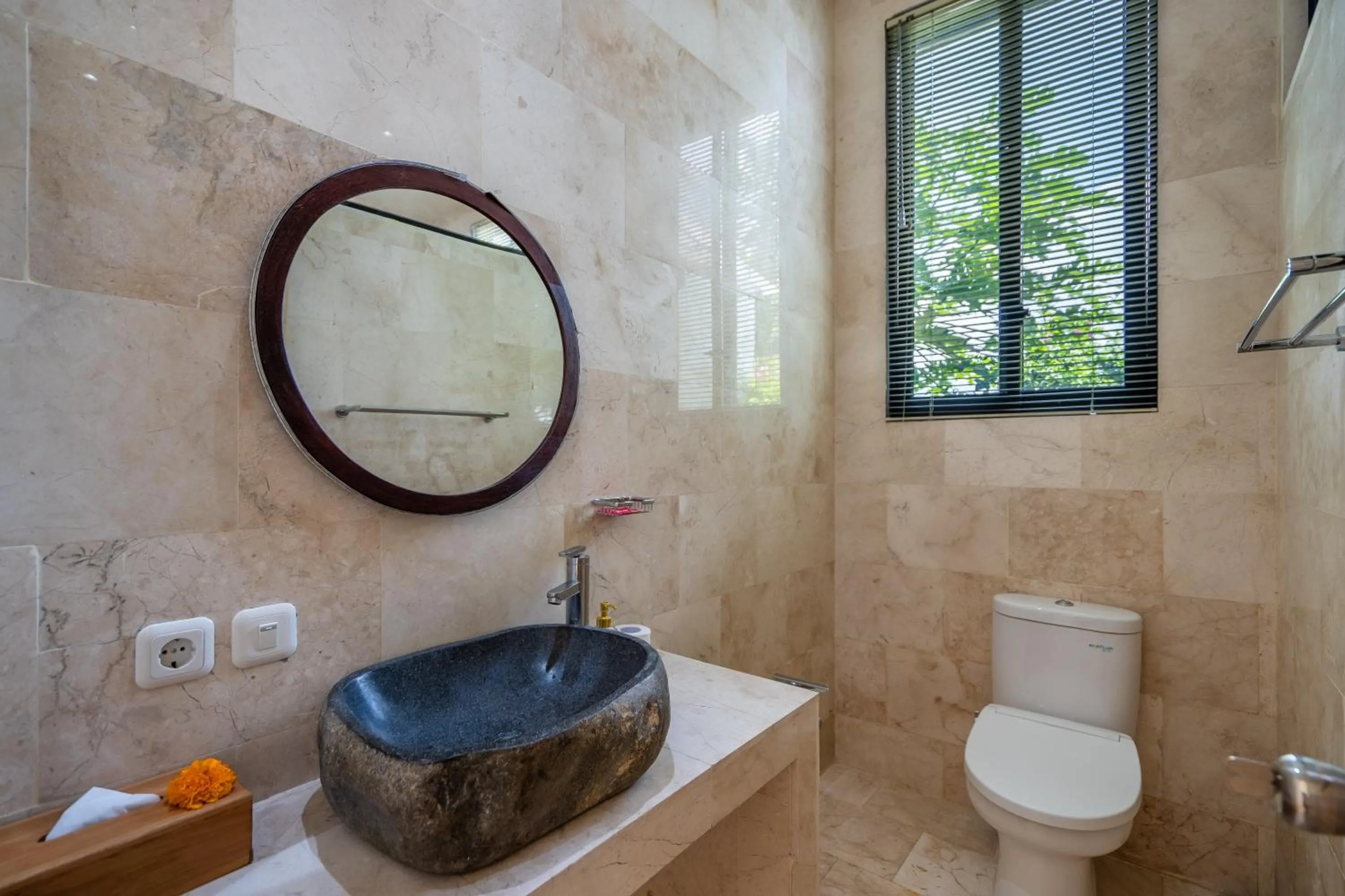 Shower in Bali View Ubud Hotel