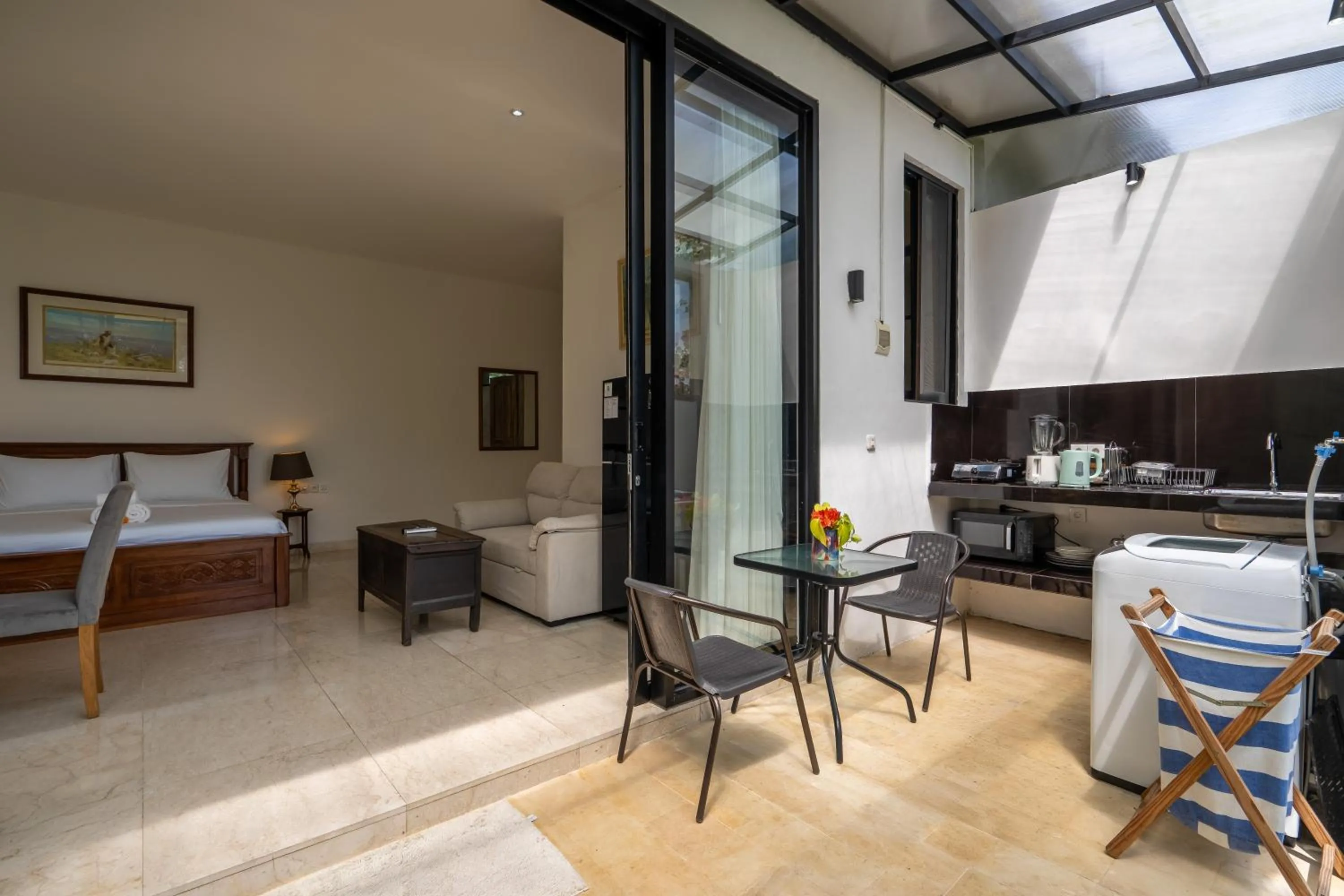 Kitchen or kitchenette in Bali View Ubud Hotel