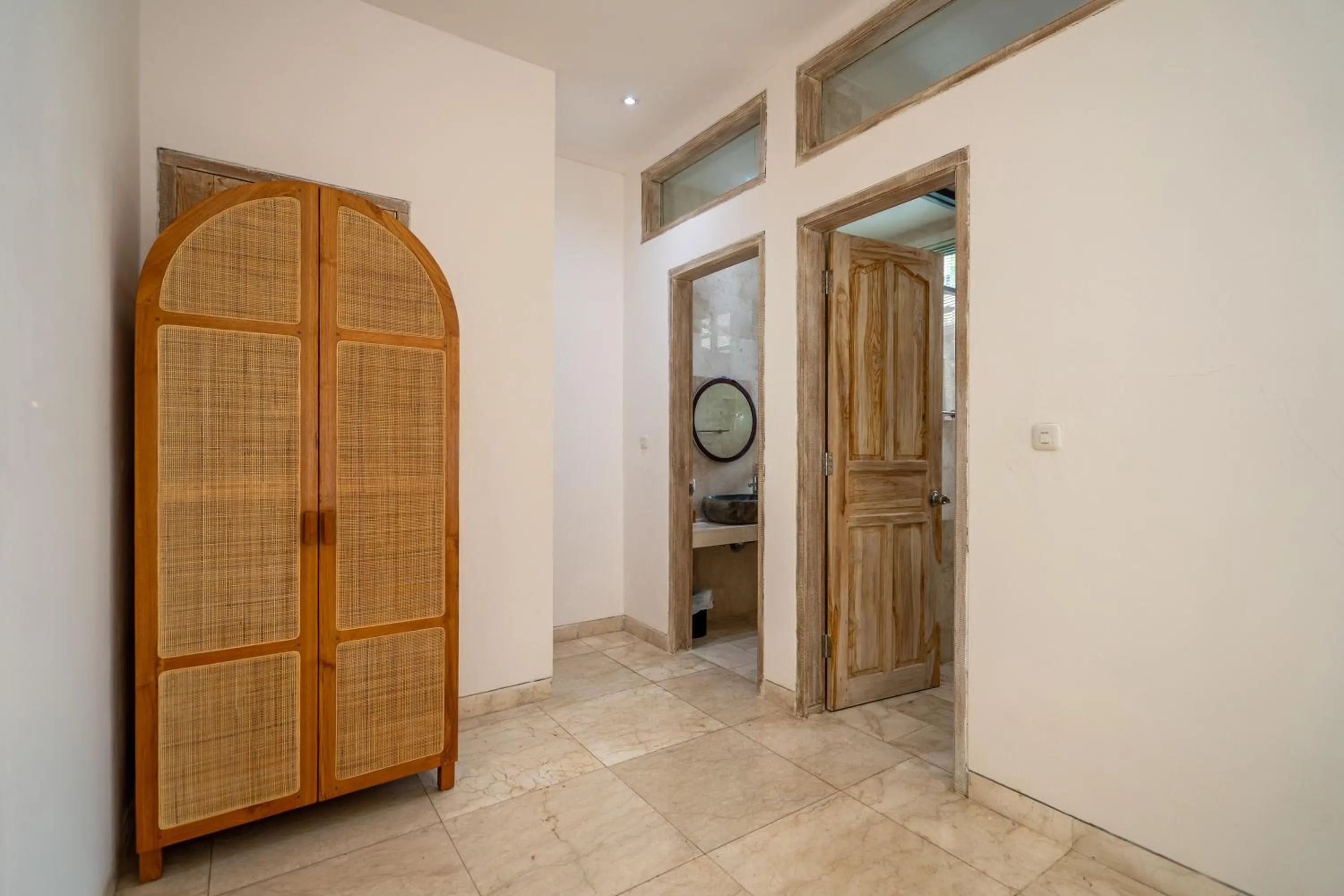 wardrobe in Bali View Ubud Hotel