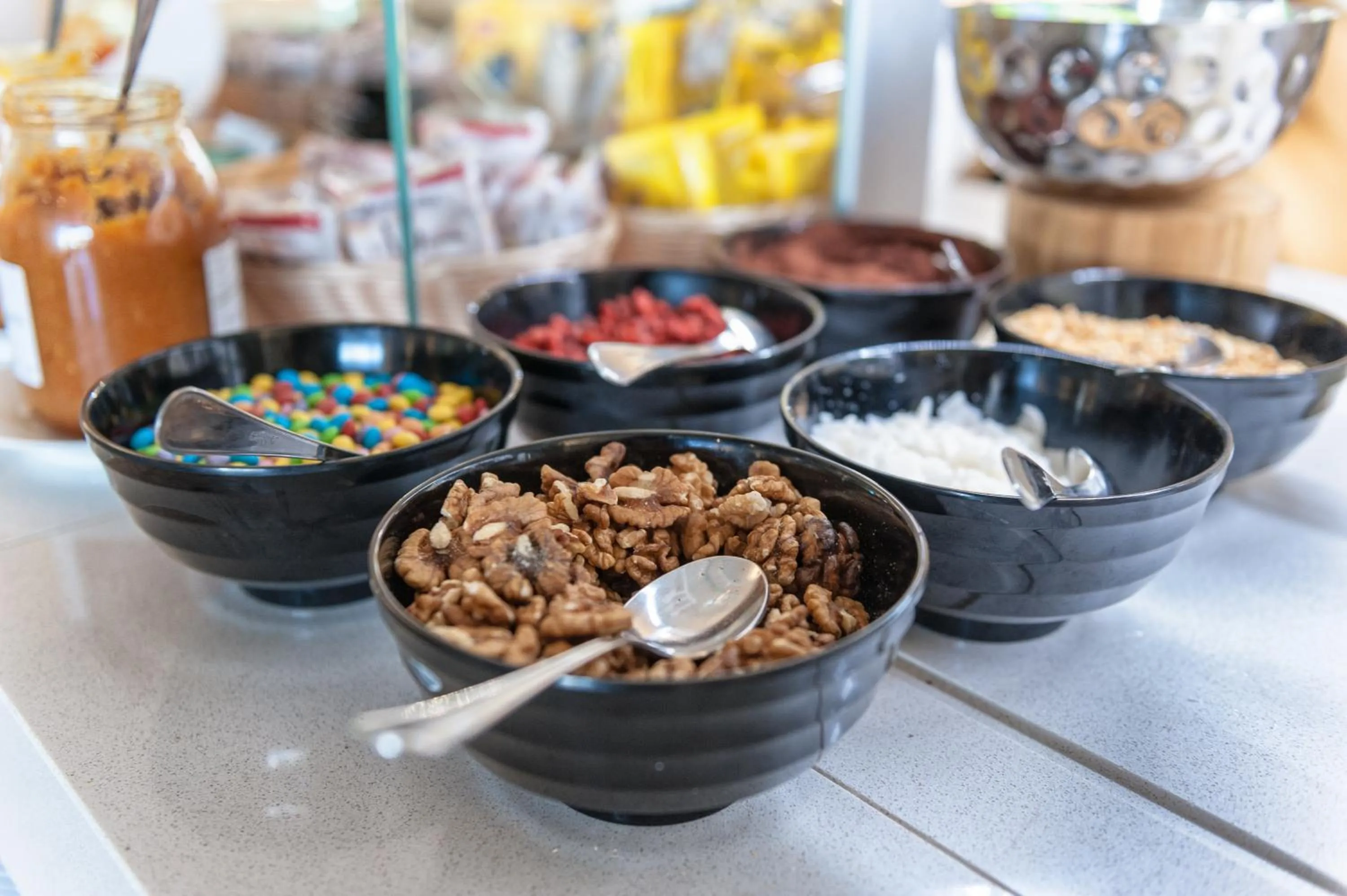 Breakfast in Acacia Marina