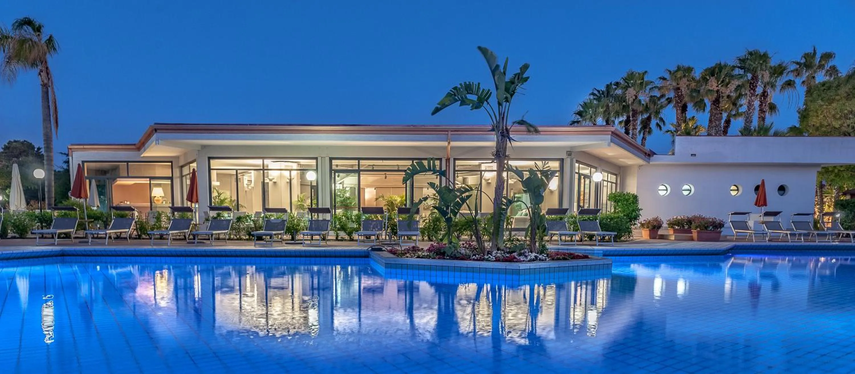 Night in Acacia Marina