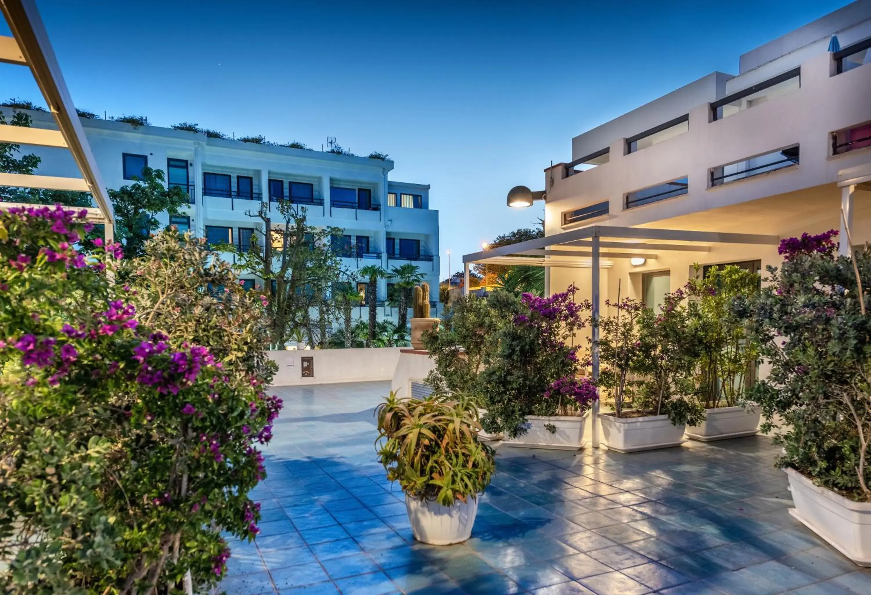 Property building in Acacia Marina Property building in Acacia Marina