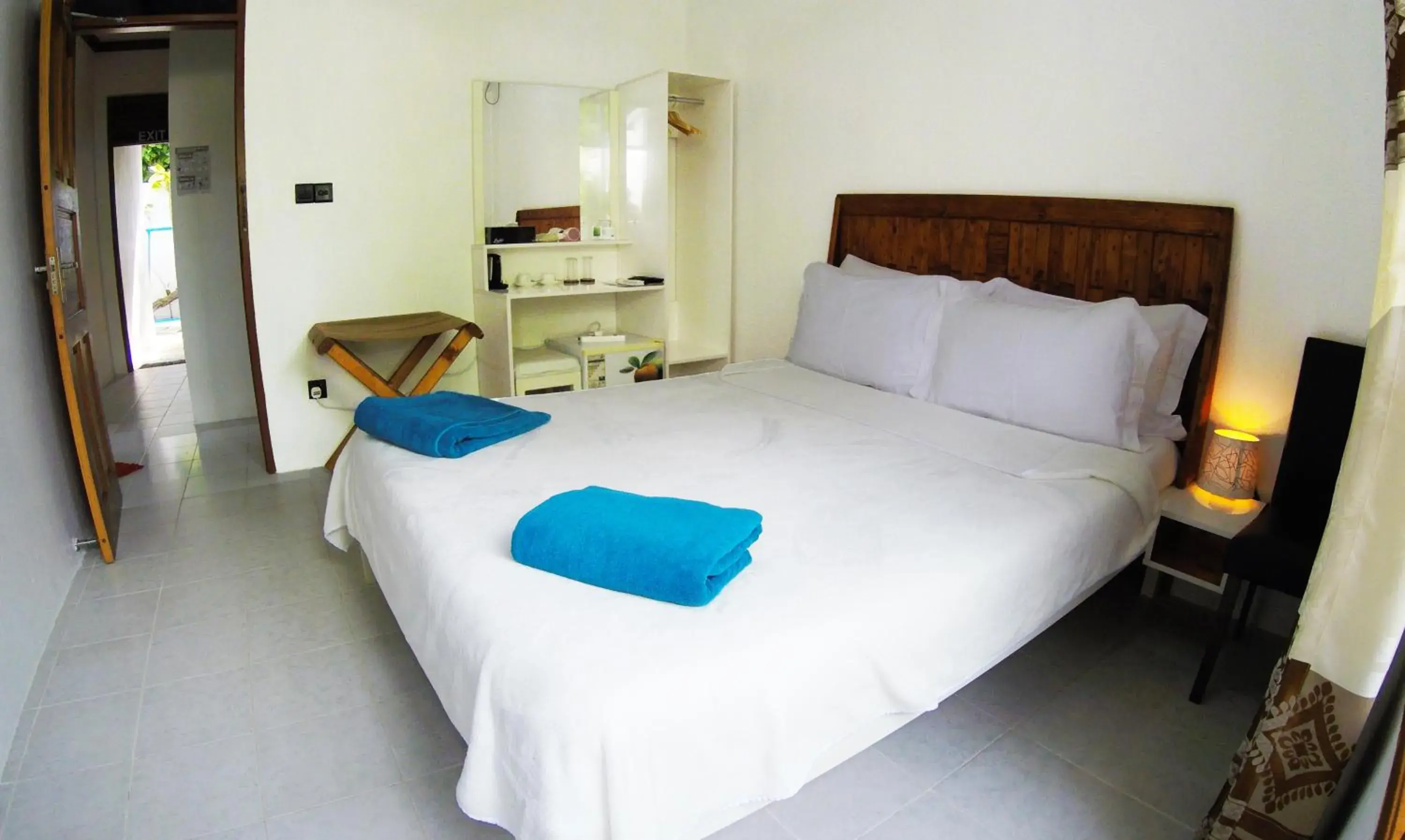 Photo of the whole room, Bed in Ithaa Beach Photo of the whole room, Bed in Ithaa Beach