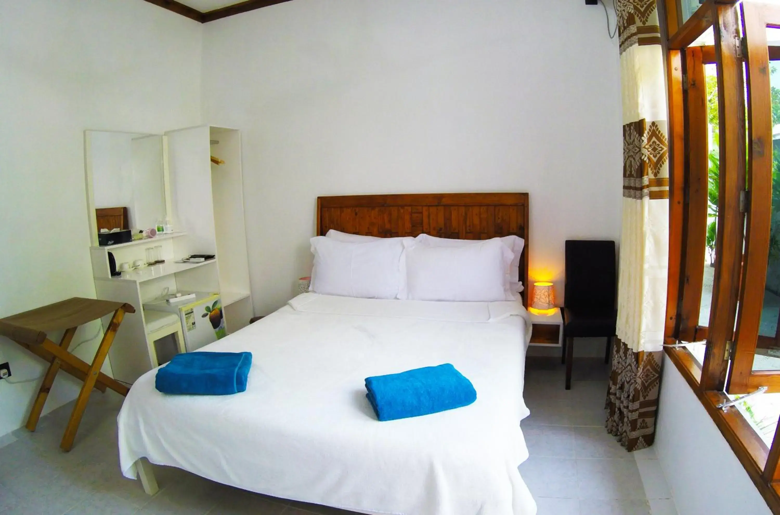 Bedroom, Bed in Ithaa Beach Bedroom, Bed in Ithaa Beach