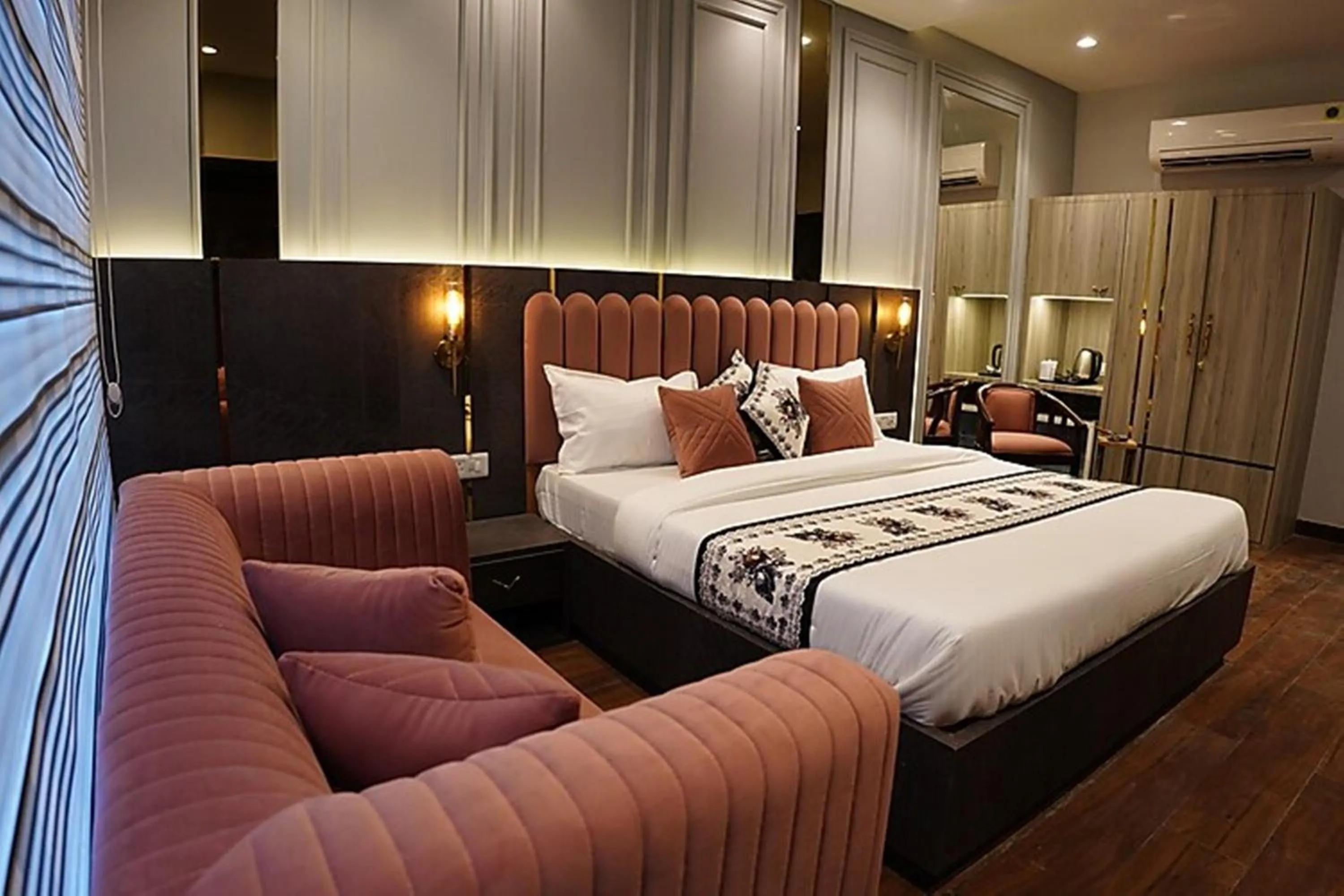 Seating area, Bed in Narison by Divud Ecom