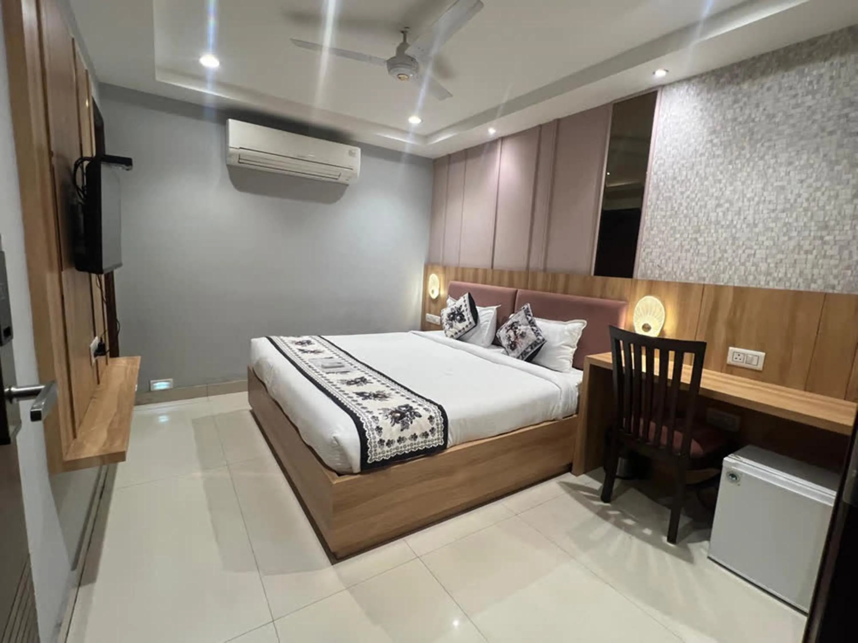 Bed in Narison by Divud Ecom