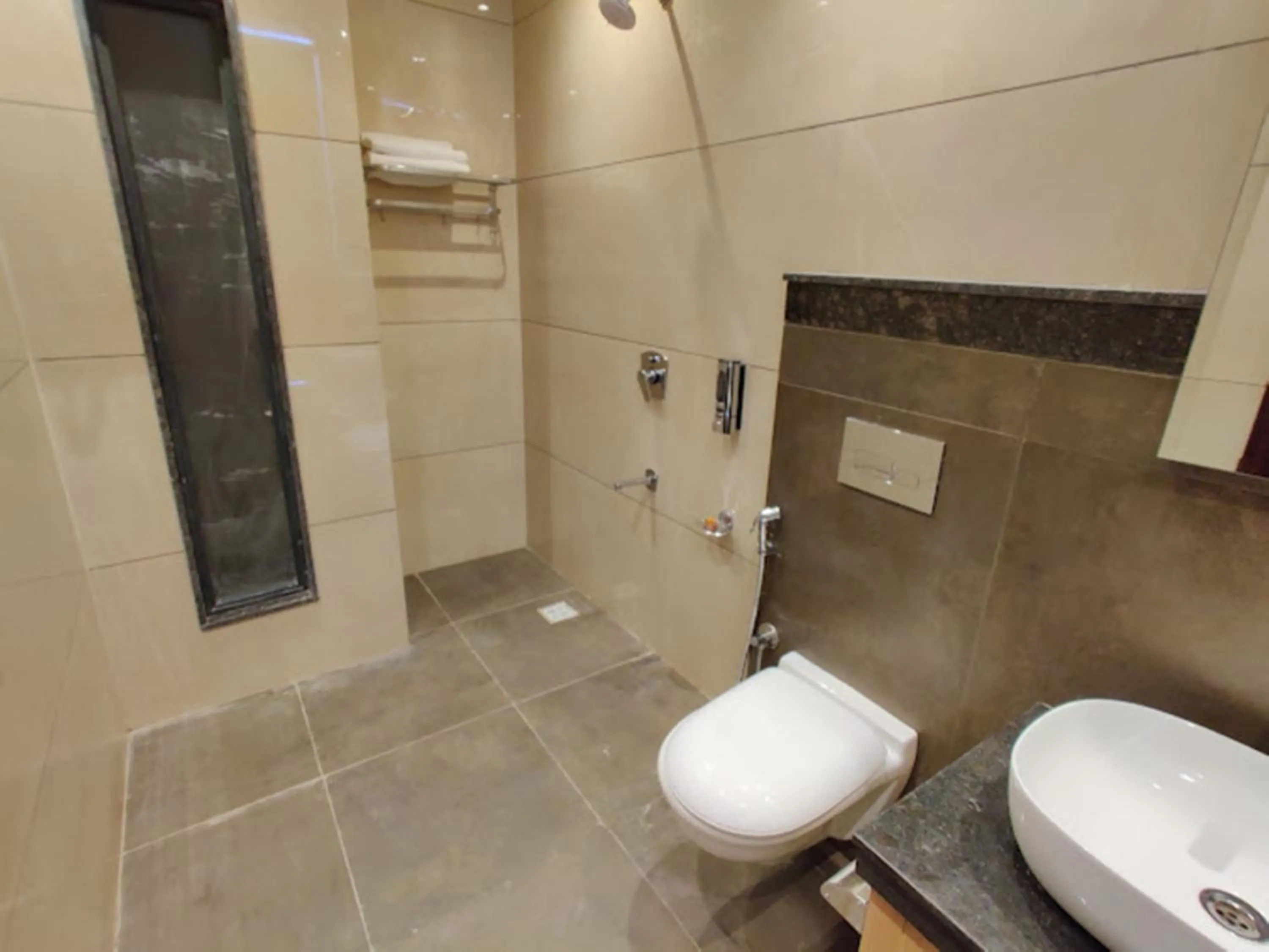 Shower in Narison by Divud Ecom