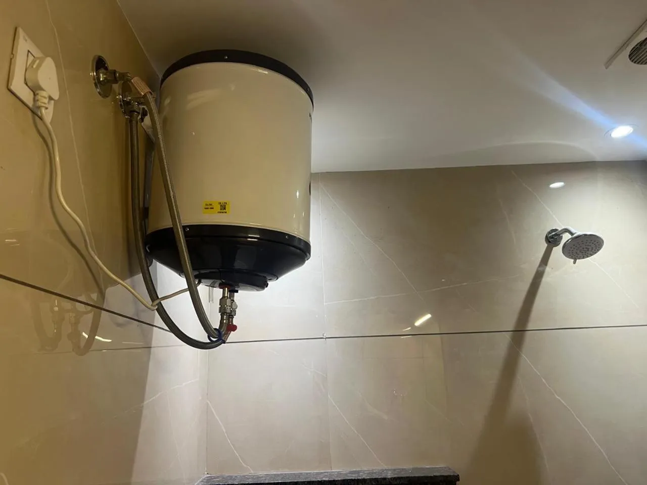 Bathroom in Narison by Divud Ecom