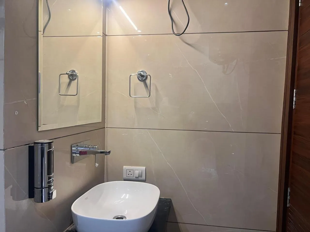 Bathroom in Narison by Divud Ecom