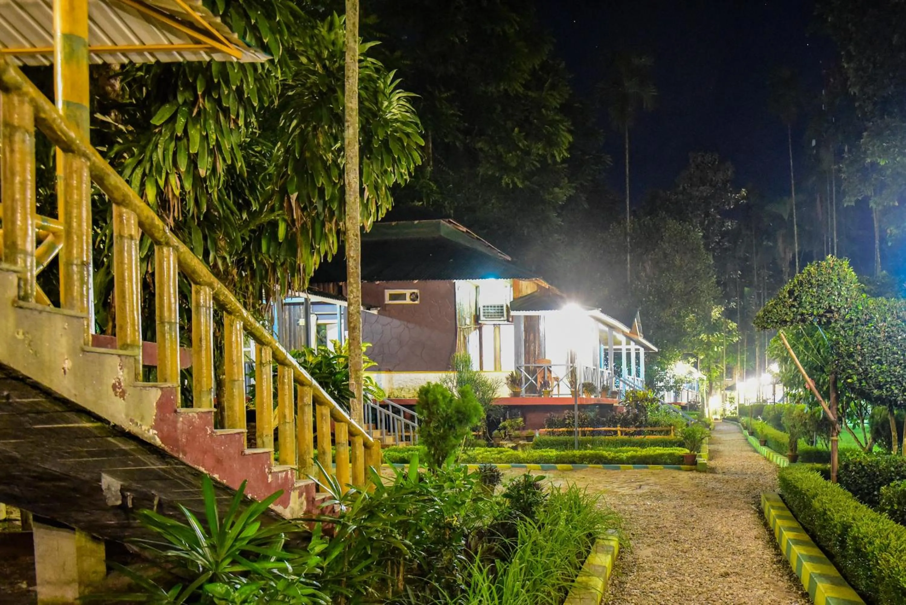 Garden in Aranya Jungle Resorts