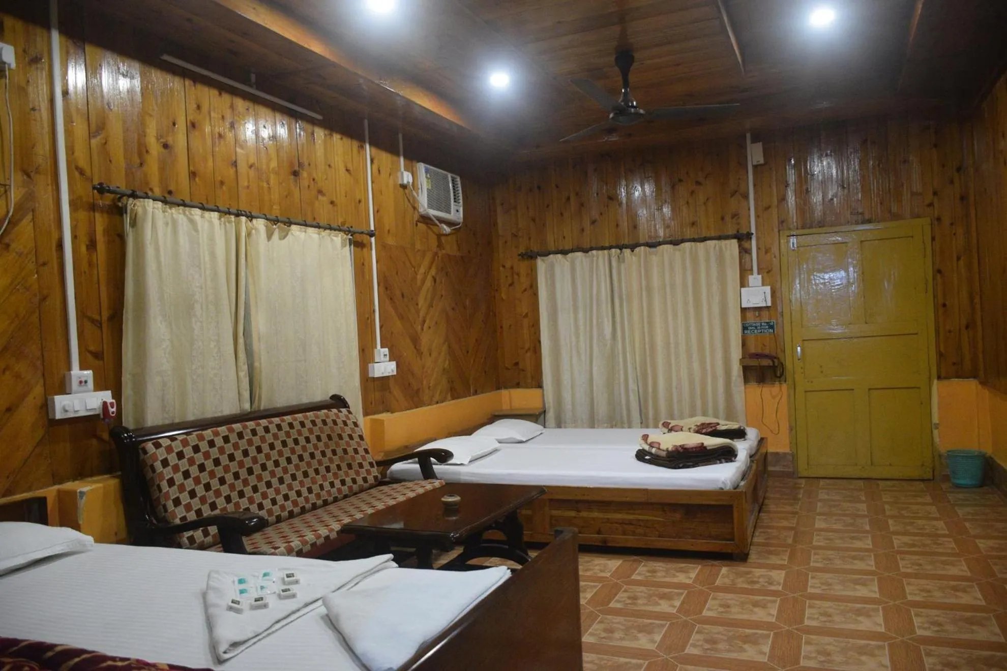 Photo of the whole room in Aranya Jungle Resorts