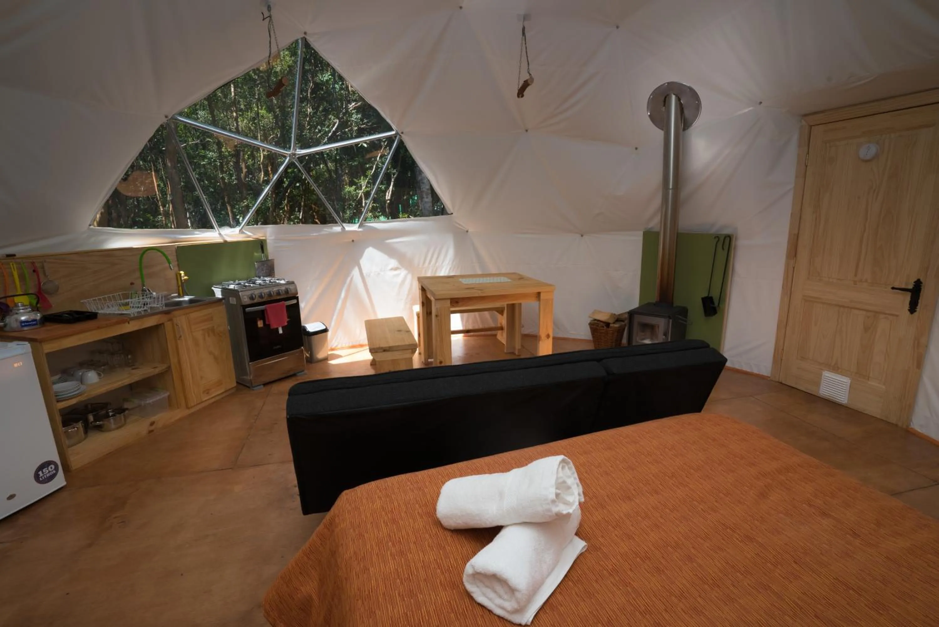 Living room, Bed in Cabañas Ensenada Bosque Nativo