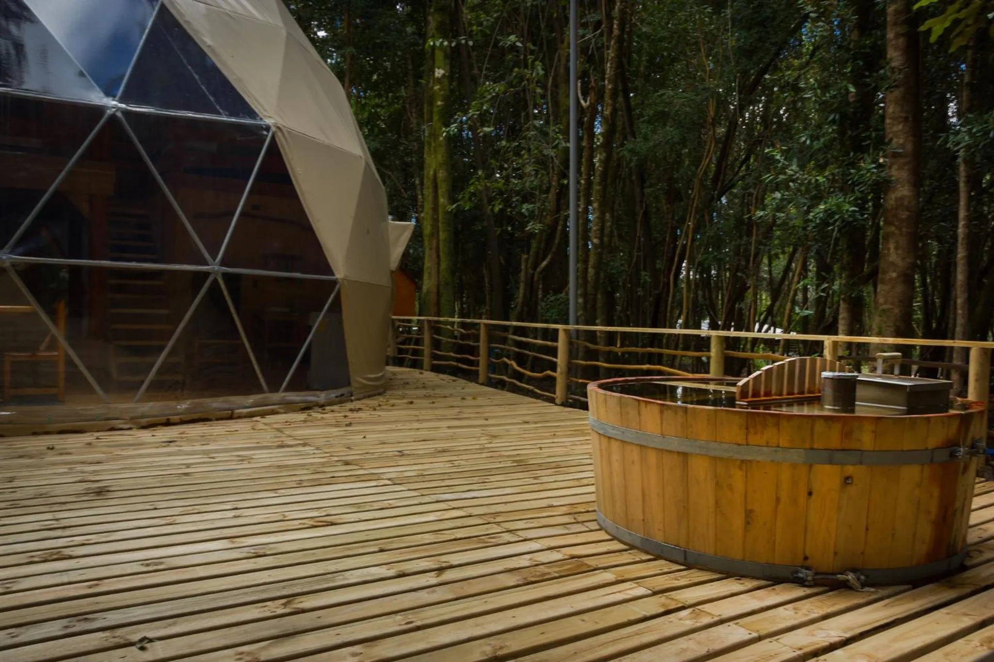 Hot Tub in Cabañas Ensenada Bosque Nativo