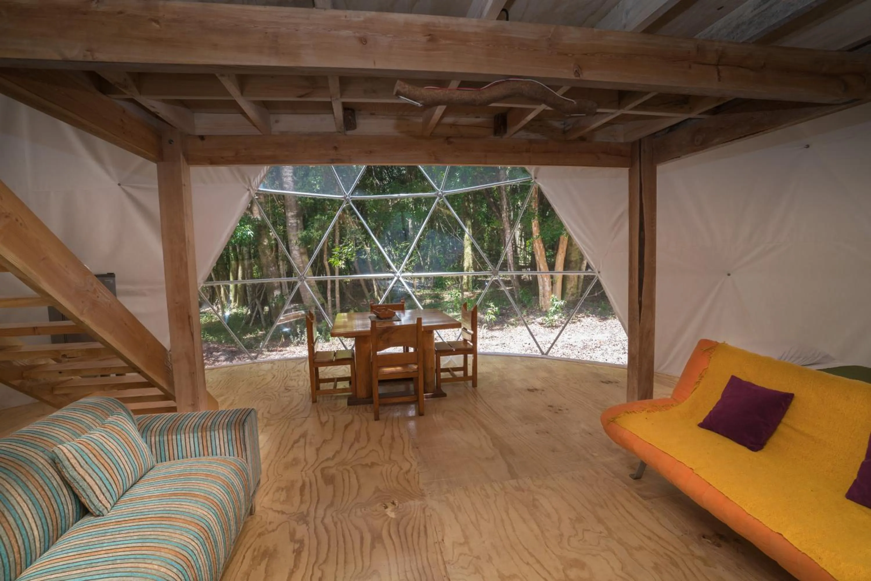 Dining area in Cabañas Ensenada Bosque Nativo