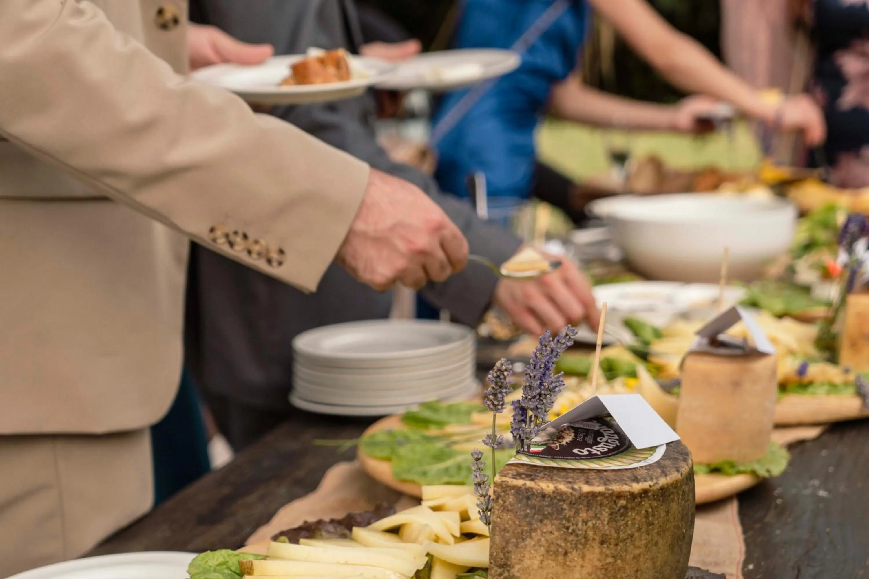 Restaurant/places to eat in Relais Villa D'Assio