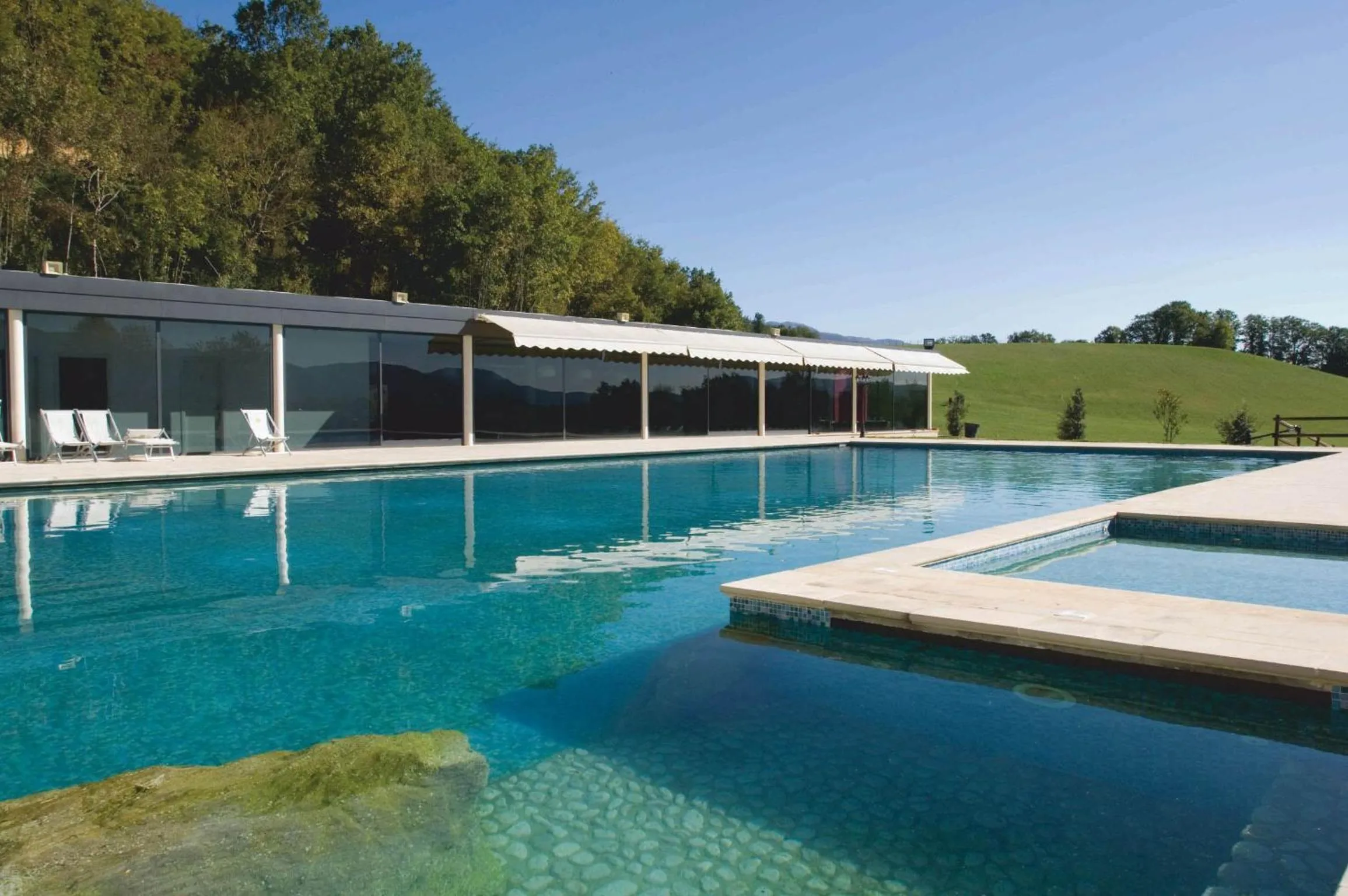 Restaurant/places to eat in Relais Villa D'Assio