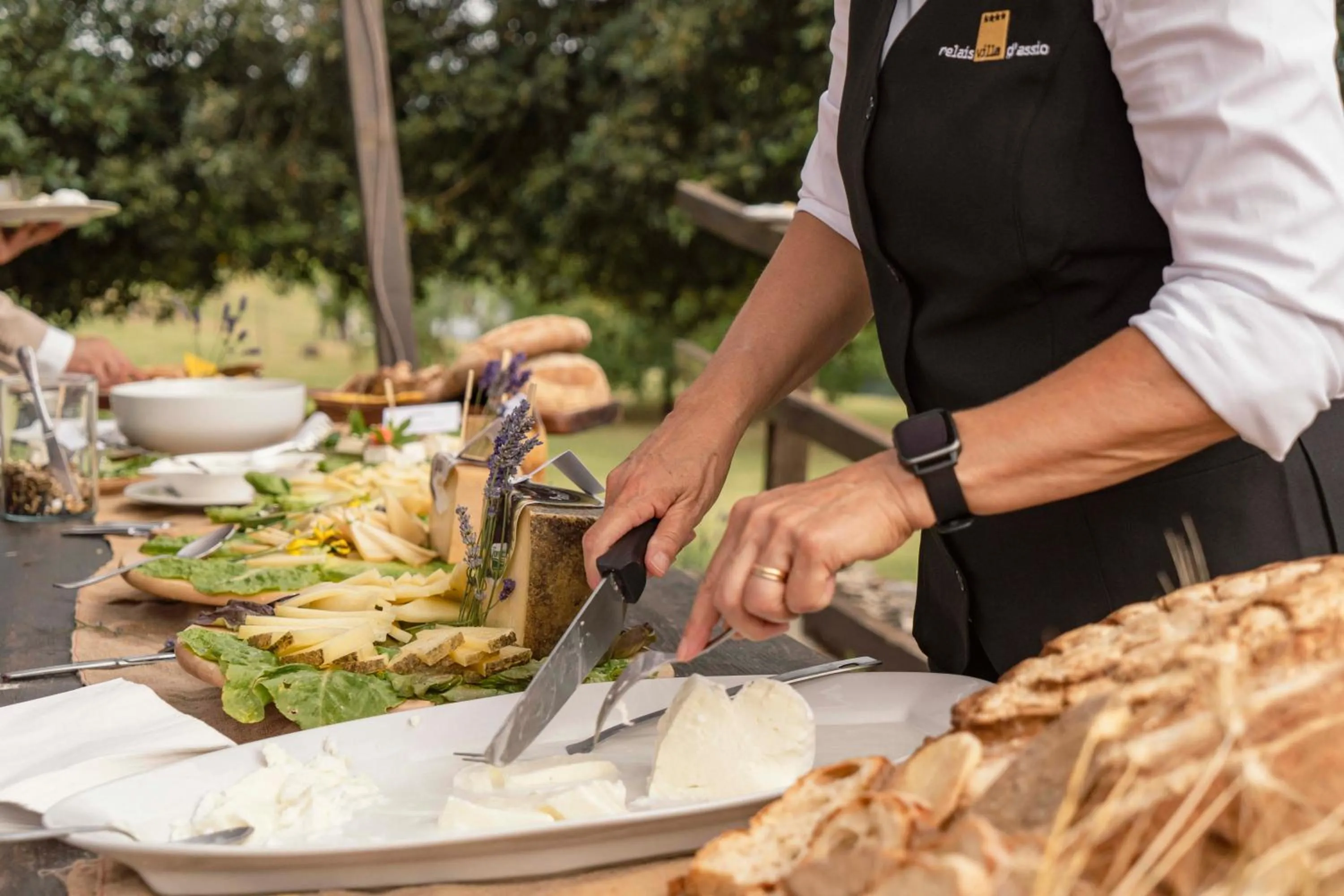 Restaurant/places to eat in Relais Villa D'Assio