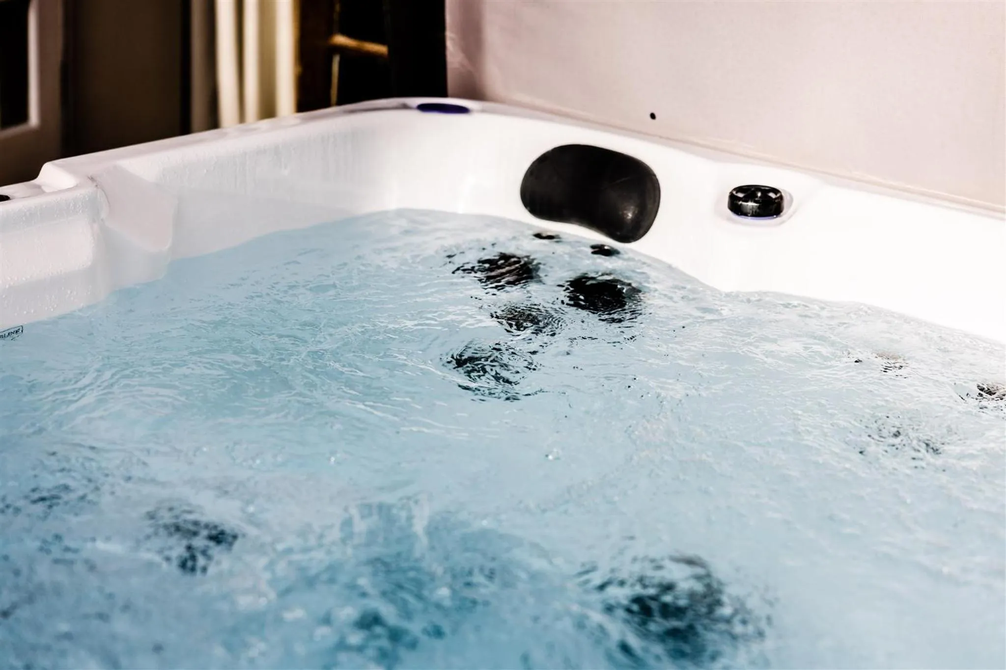 Hot Tub in Marshall Meadows Manor House